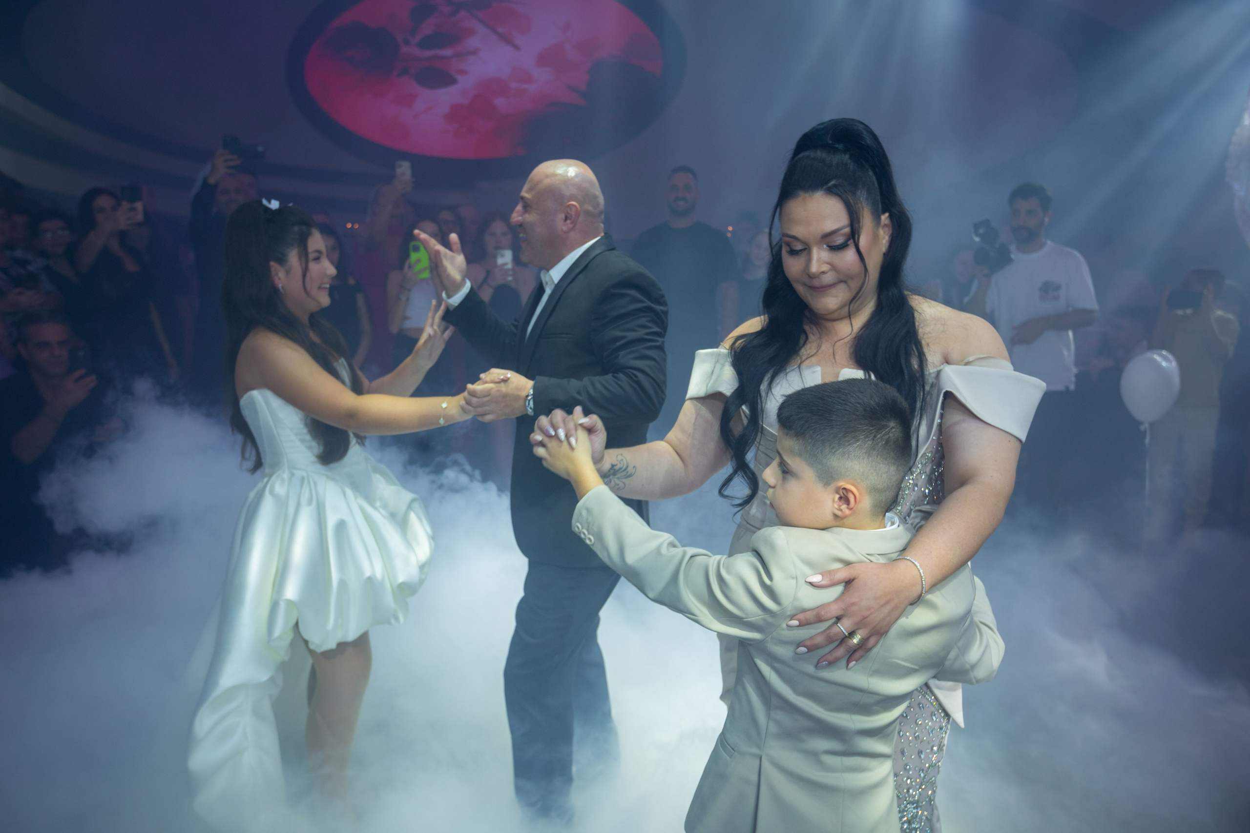 Bat Mitzvah Evelin. Wedding and events photographers Studio Shalom