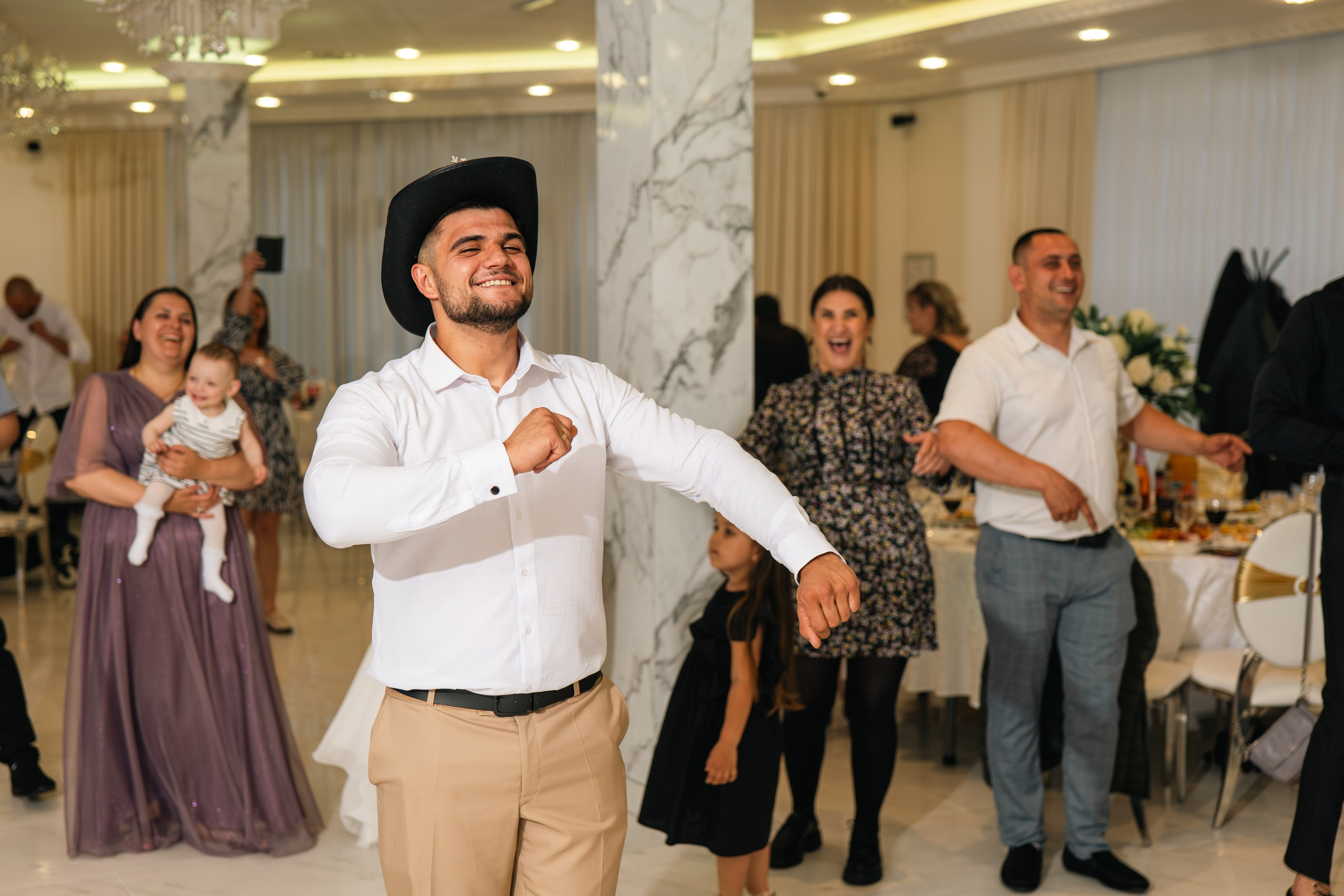 Constantin & Andreea. Fotograful și Cameramanul familiei dvs în Franța Paul Photographer