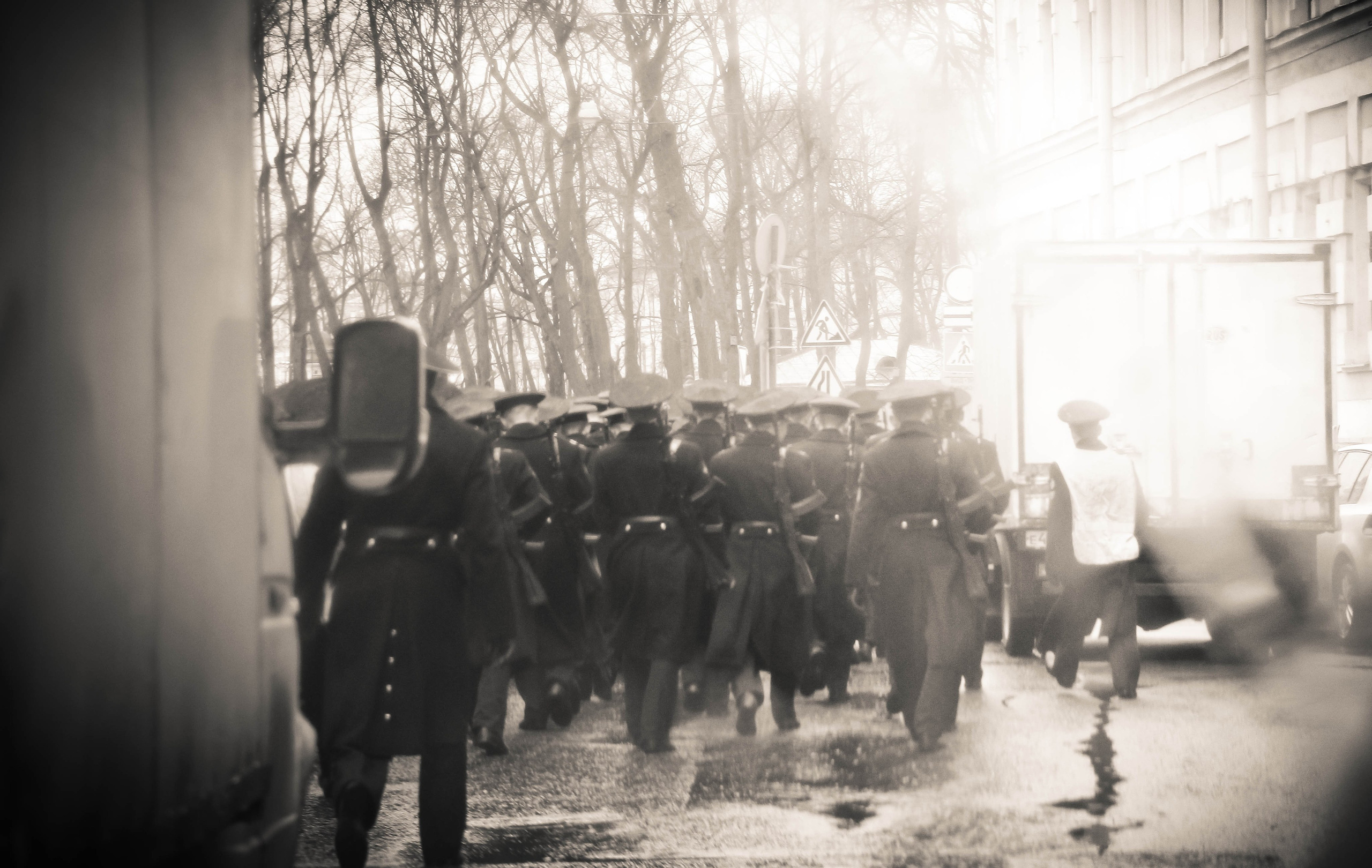 2012. Стрит-фотография, полная абсурда, идиотизма и красоты