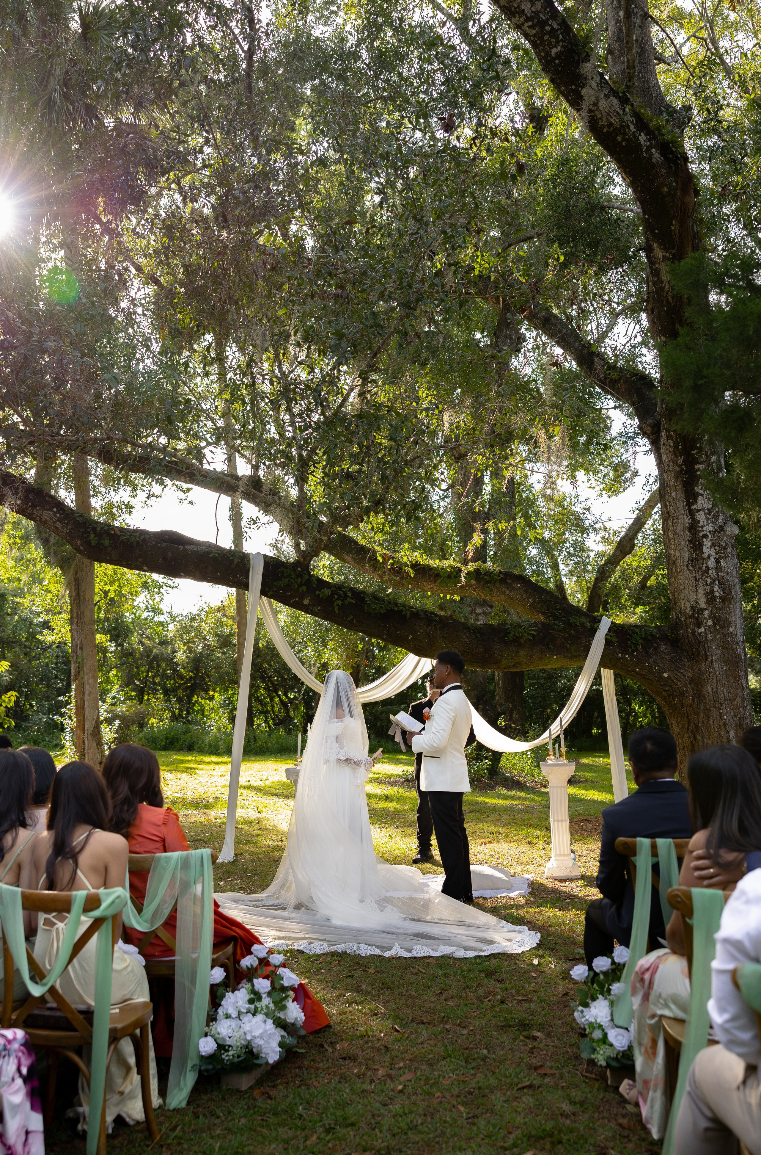 Eunice and RJ. Orlando. Photographer Anastasia Nagibina
