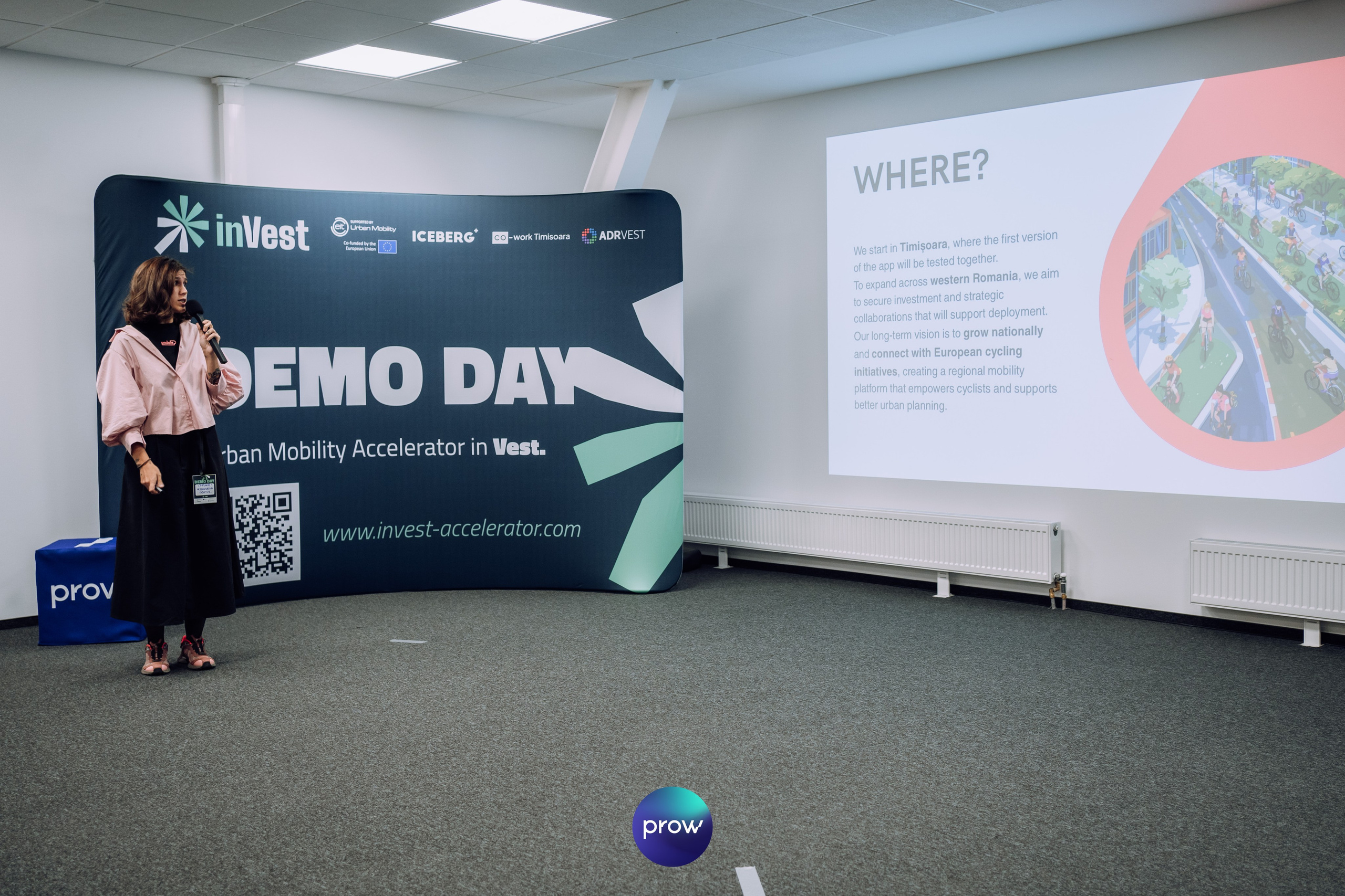 InVest DemoDay @ Cowork. Cozac Cristian Photographer