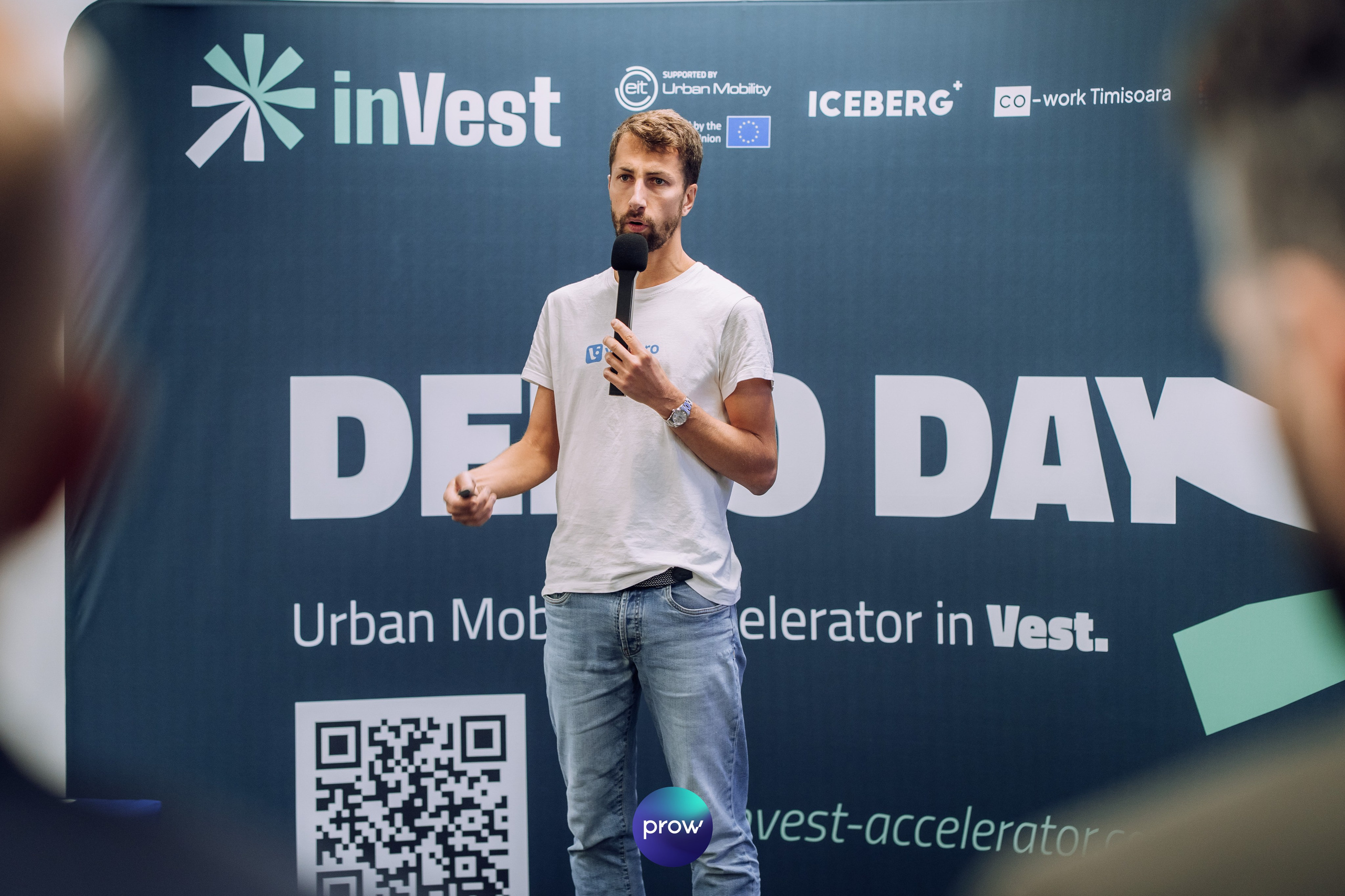 InVest DemoDay @ Cowork. Cozac Cristian Photographer