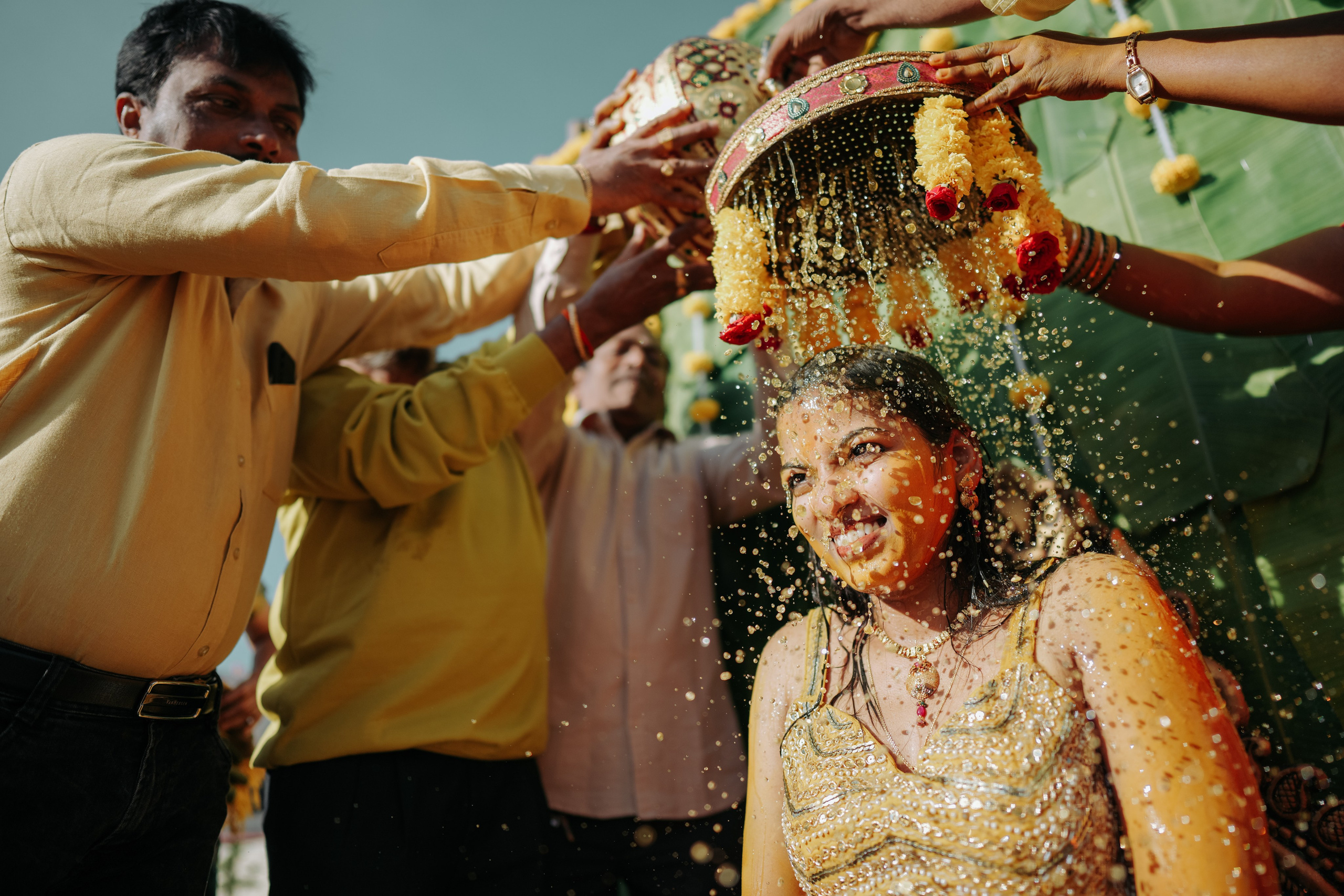 HALDI & MEHANDI. Wedding photographer Stalen Robert