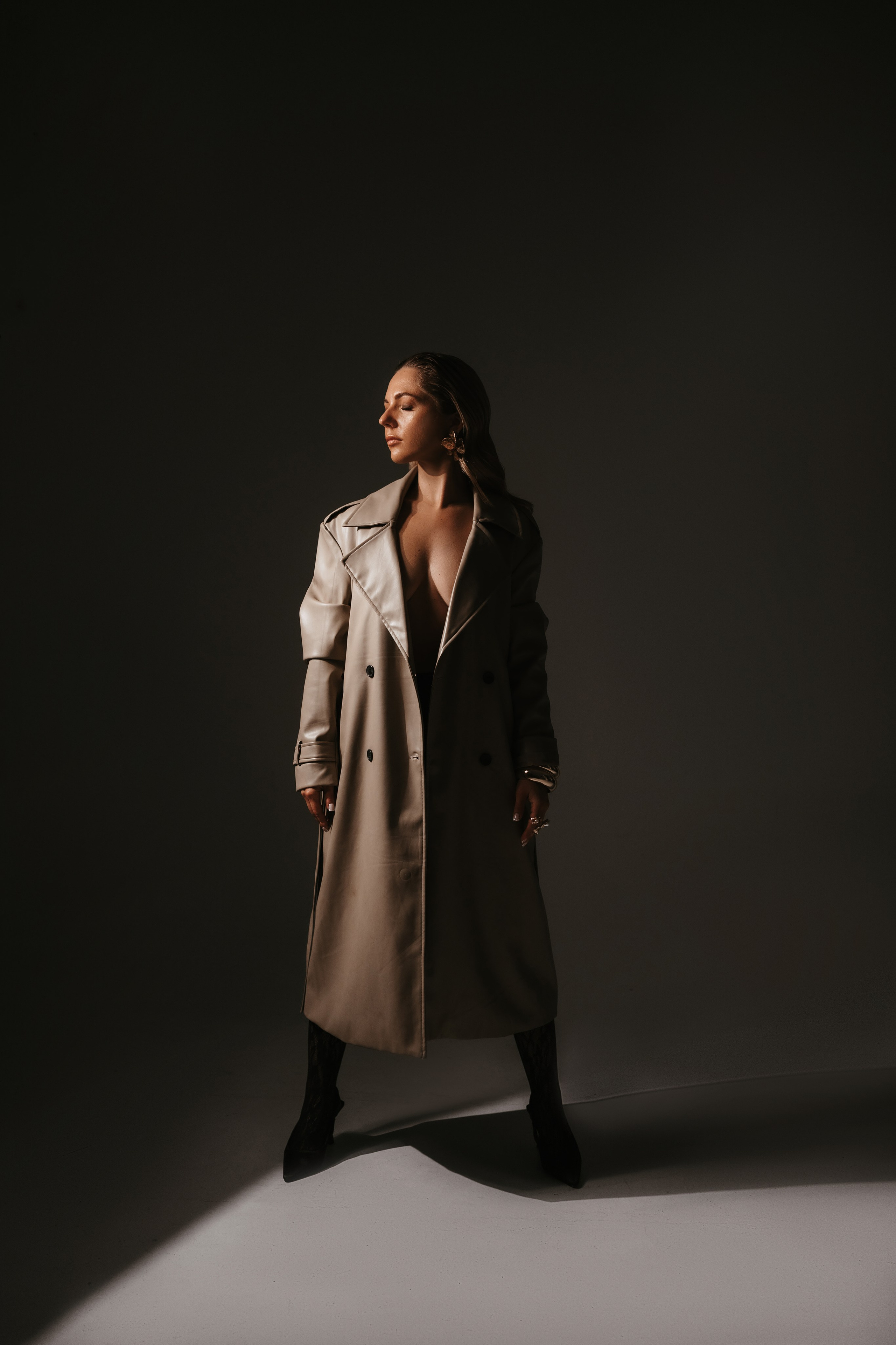 Sieviešu fotogrāfe Nadja Kraukle