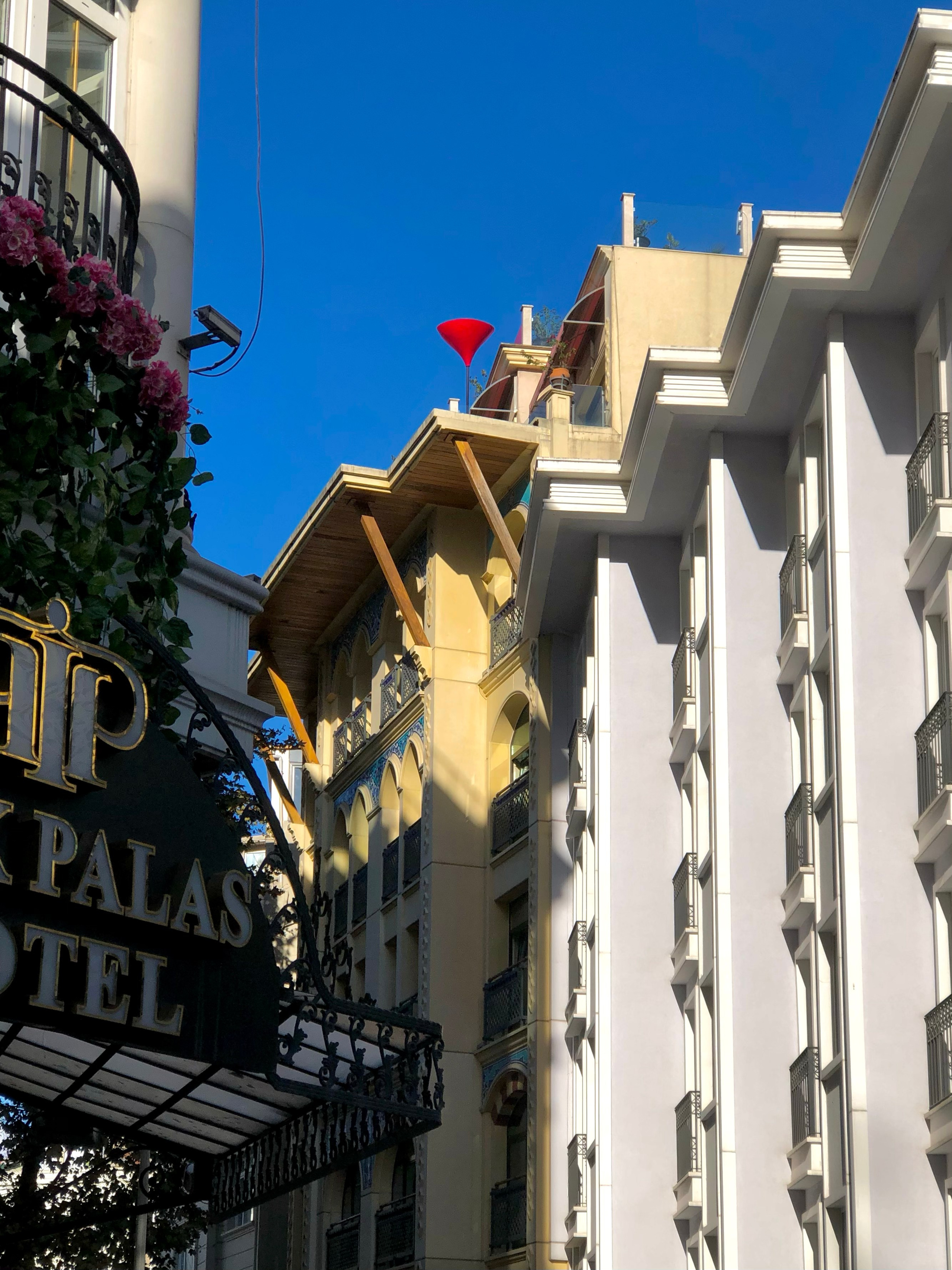 Istanbul, Türkiye. Vladislav Makarov. Portrait & Street style photographer in Baku