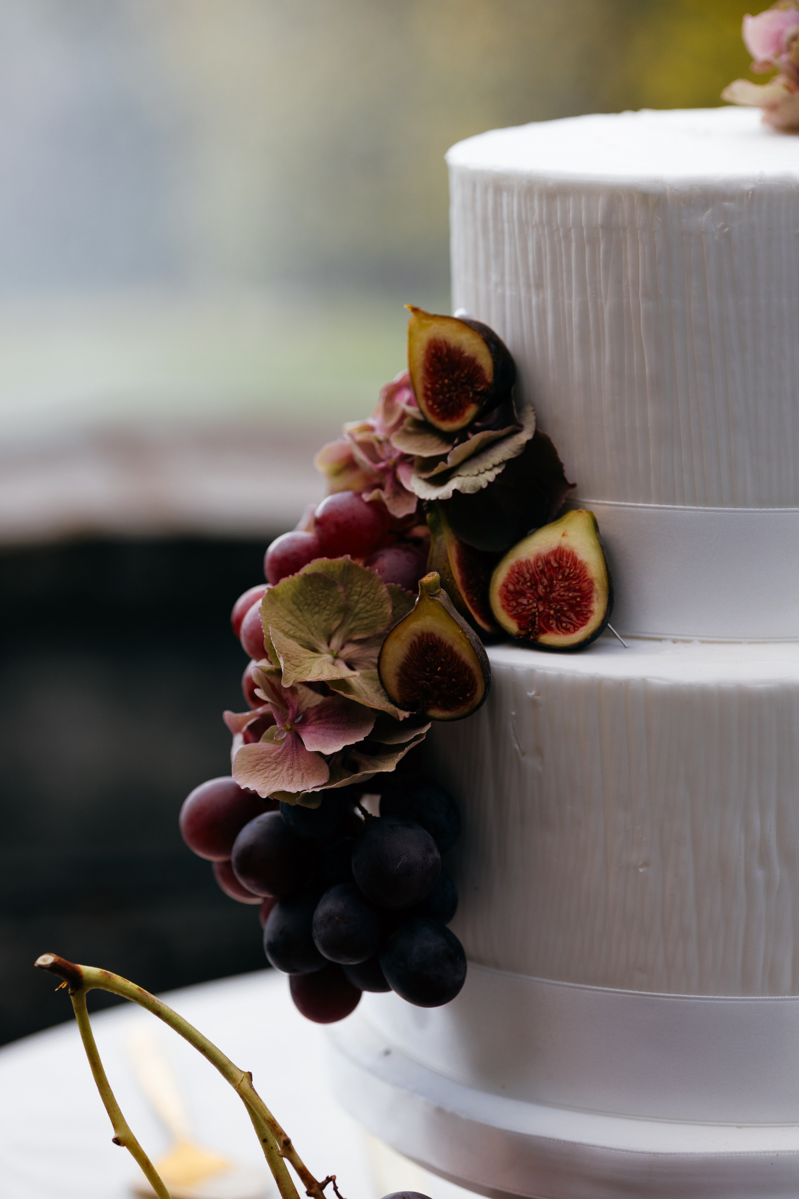 Catherine and Samuel. Sara Luca Wedding Photographer in Italy and Europe