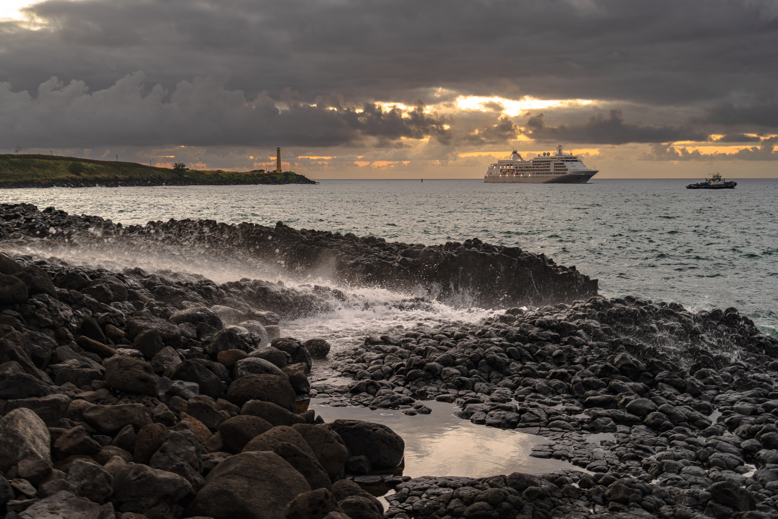 SHIPS. Awards winning photographer in Kauai, Hawaii
