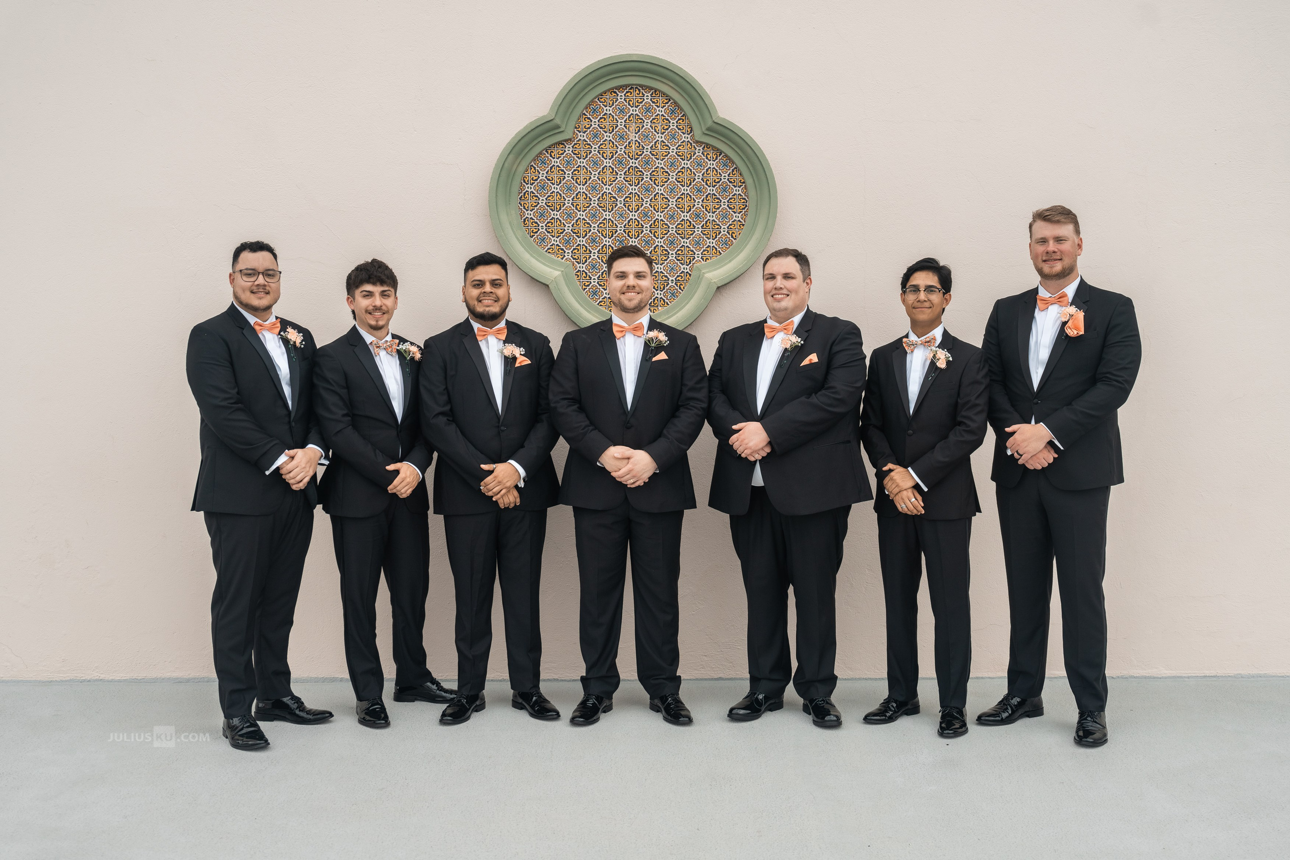 Family / Wedding / Quinceañeras. Main