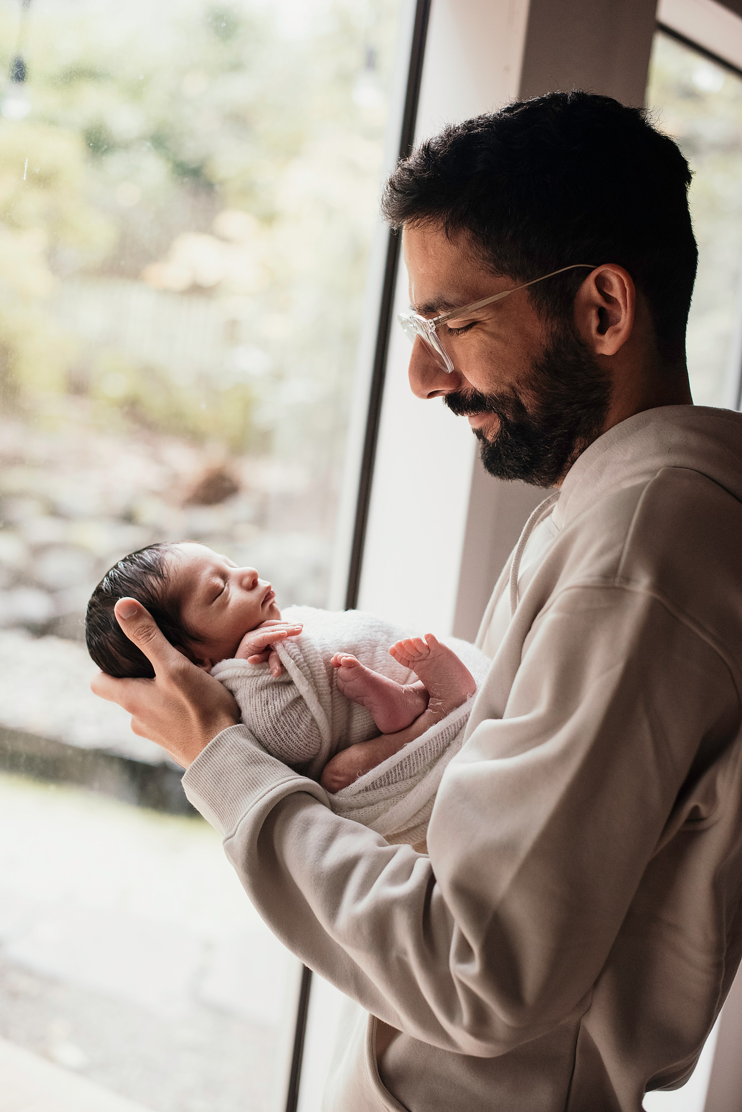 Koosha, 10 days. Newborn, pregnancy, family photographer in New Jersey
