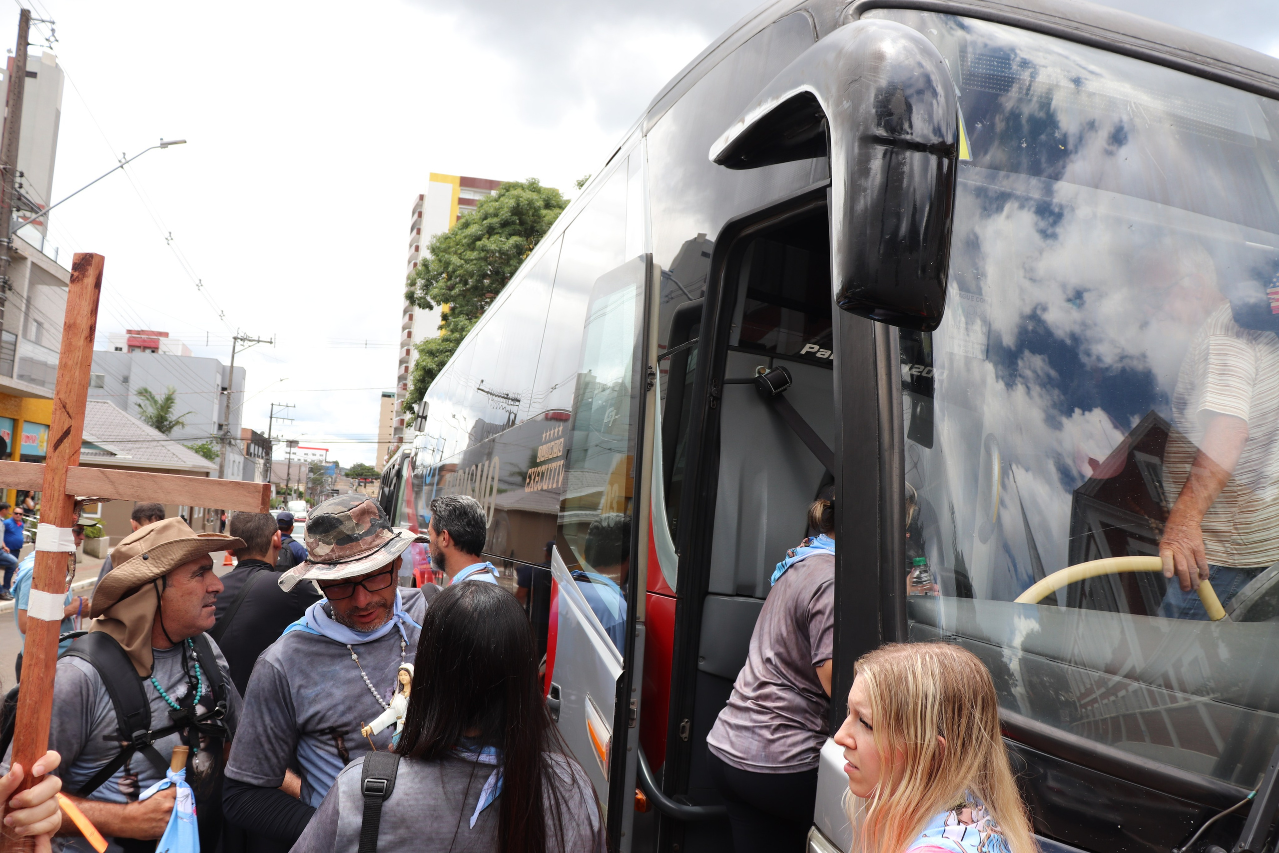 Peregrinação Nossa Senhora de Belém. Handa Produções