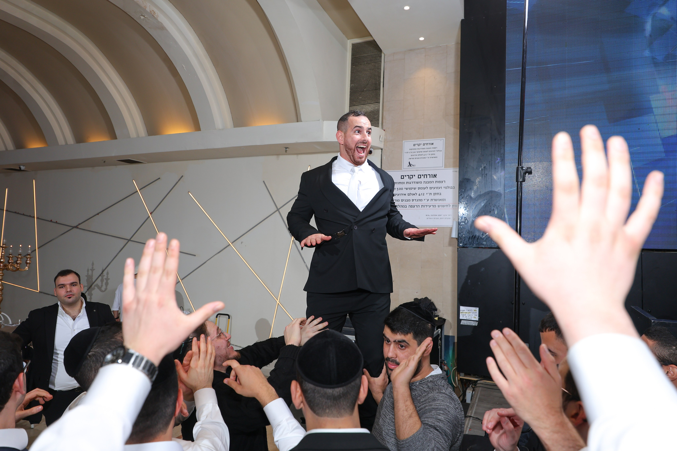 B & M. משה מנשה צלם חתונות