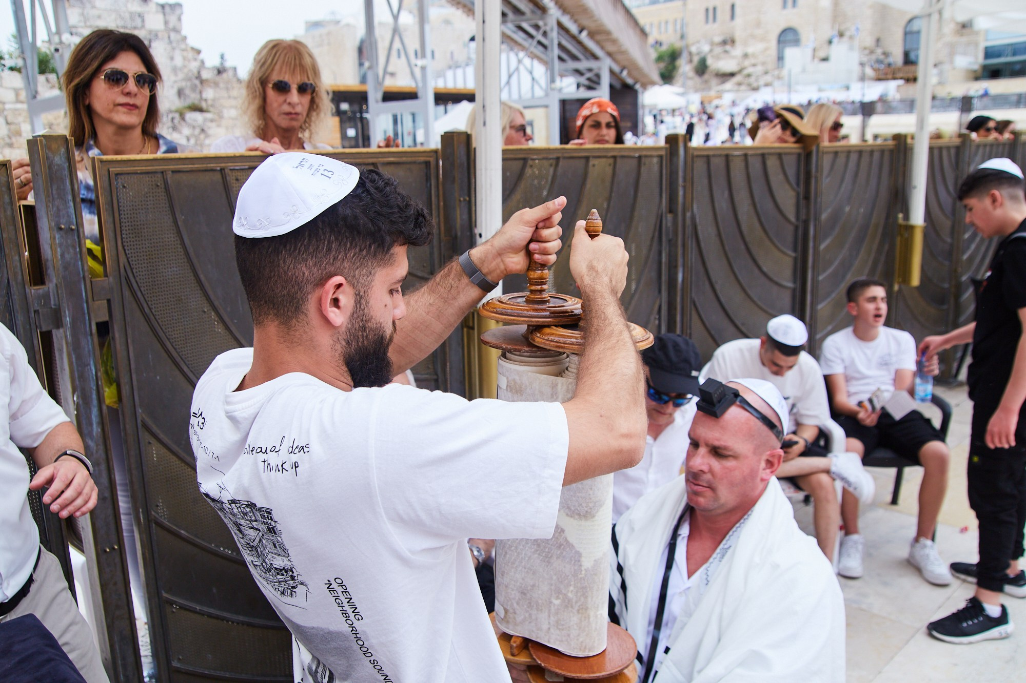 Бар-мицва на Котеле 2. Портретный и репортажный фотограф в Израиле Рома Бирман