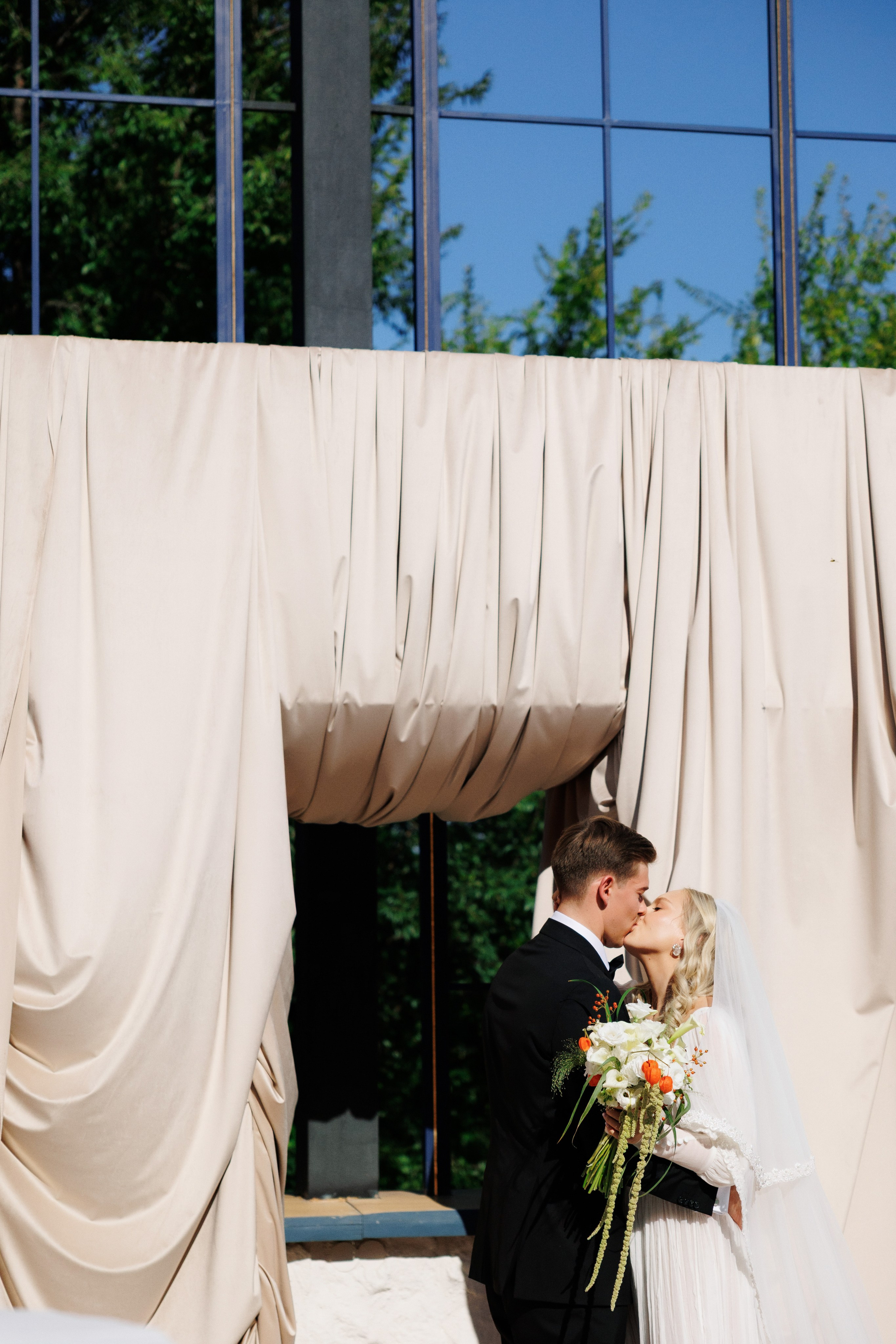 Dragoste povestită de noi. Servicii Foto Video în Chișinău și Europa ID-Brothers