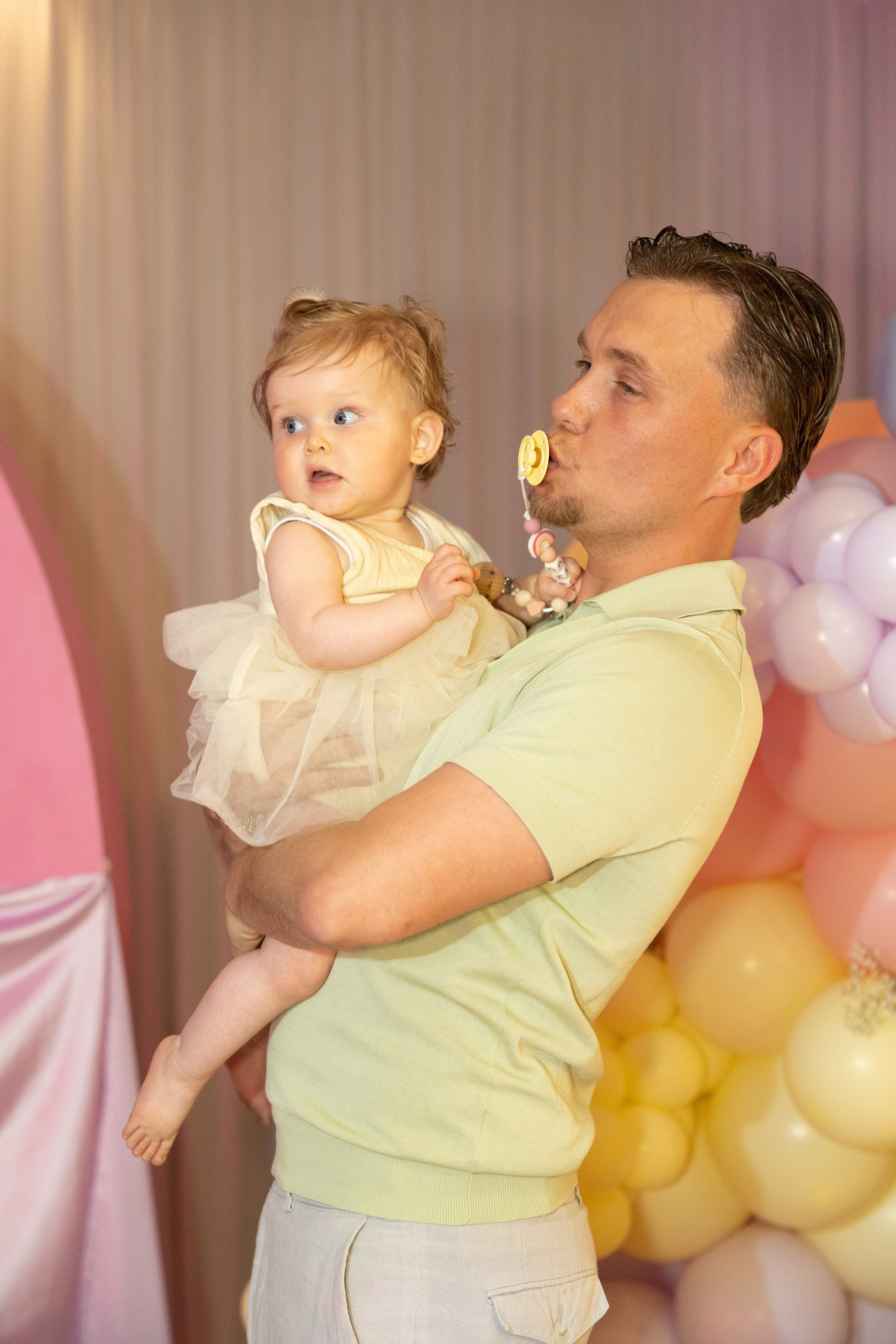 1 st Birthday. Portrait and Family Photographer in Netherlands