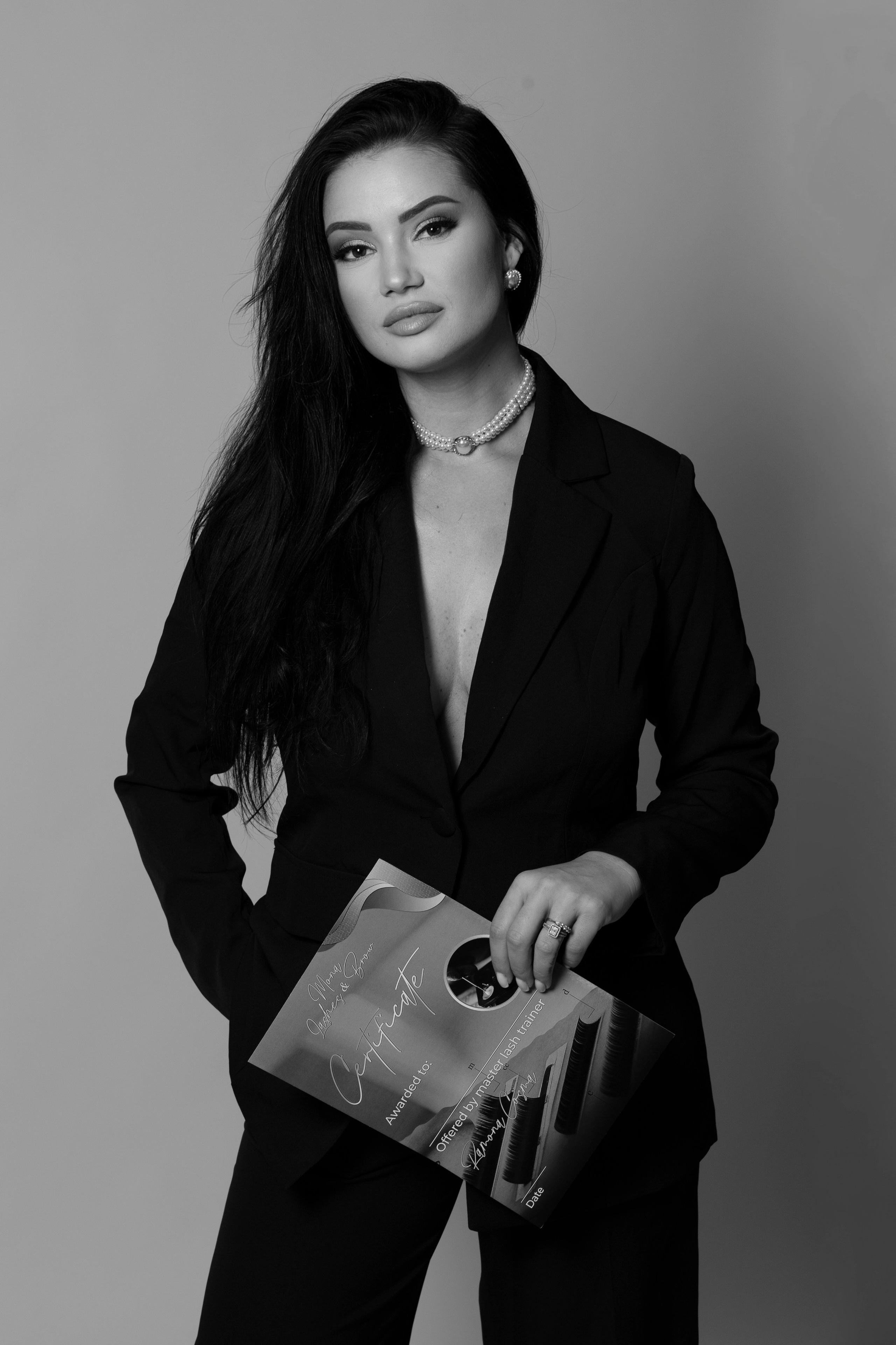 Mona. Portrait and Family Photographer in Netherlands