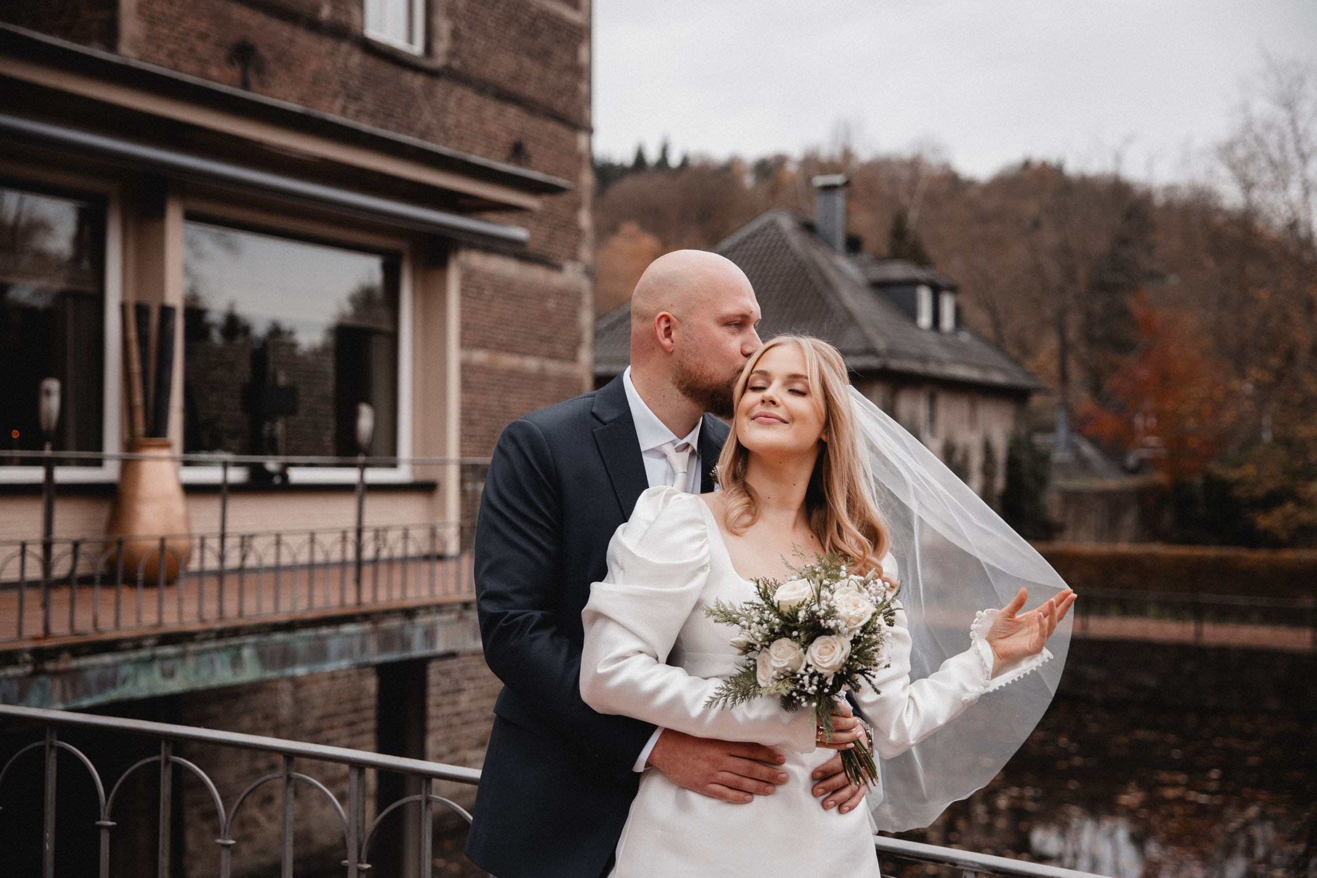 Louisa & Niklas | Schlosshotel Hugenpoet. Photographer in Bochum Dolia Halyna