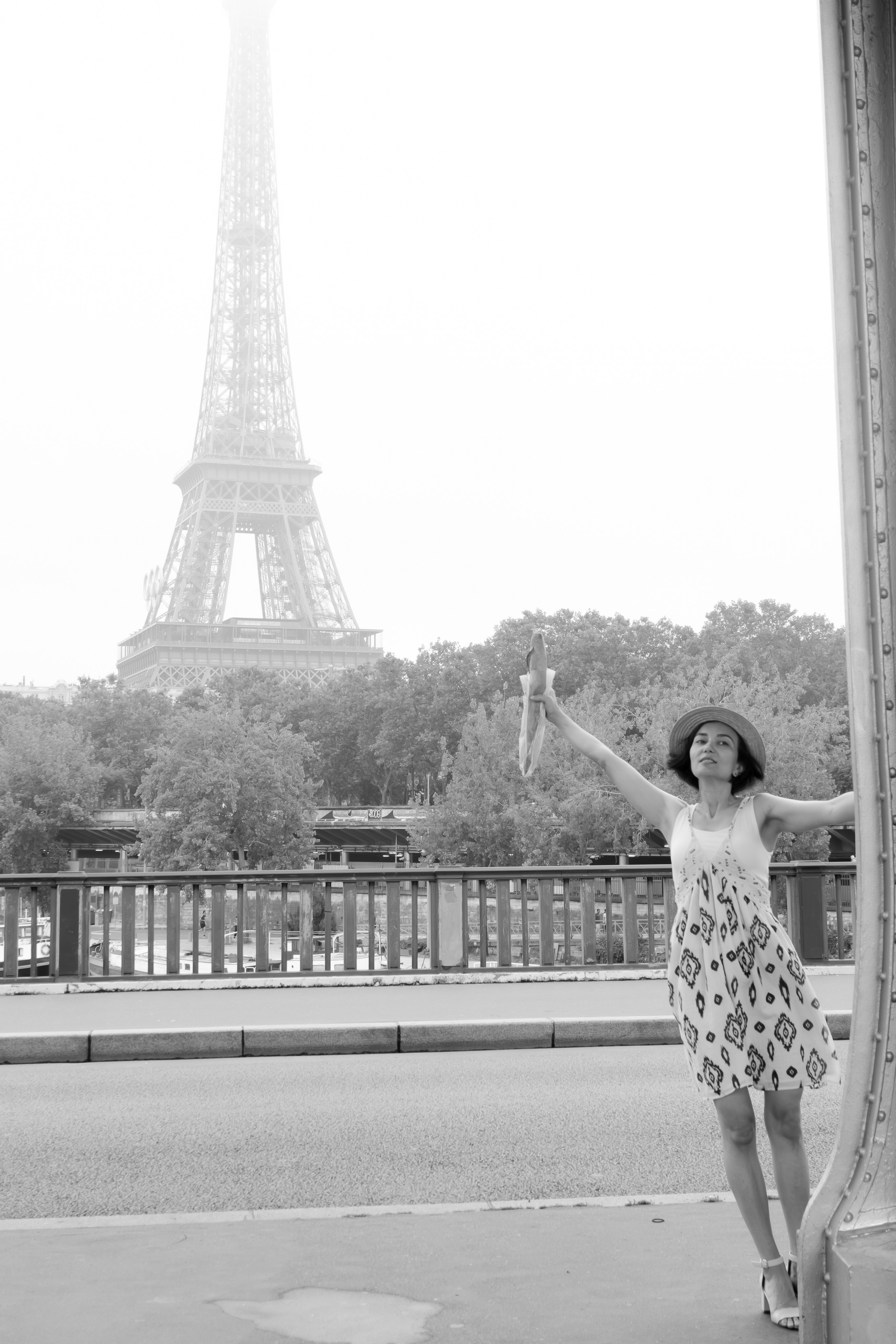 Alfiya’s wedding anniversary in Paris. Photographer in Paris Marina Chaput