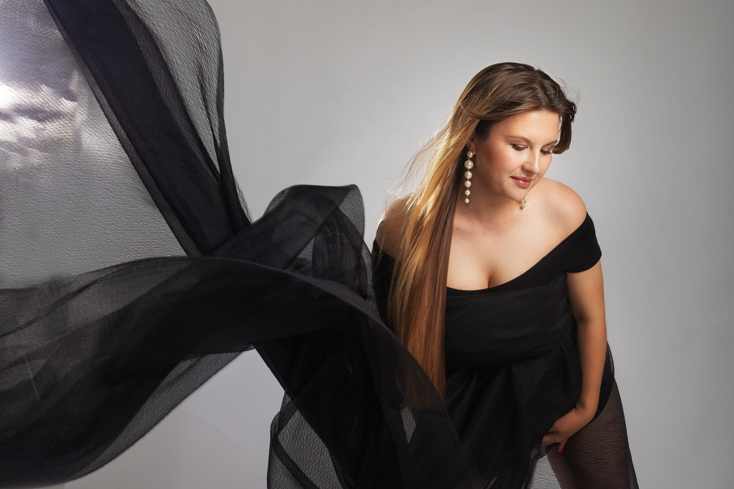 Pregnancy. Фотограф Бургас. Фотосесии в студио и на открито, портрети, заснемане