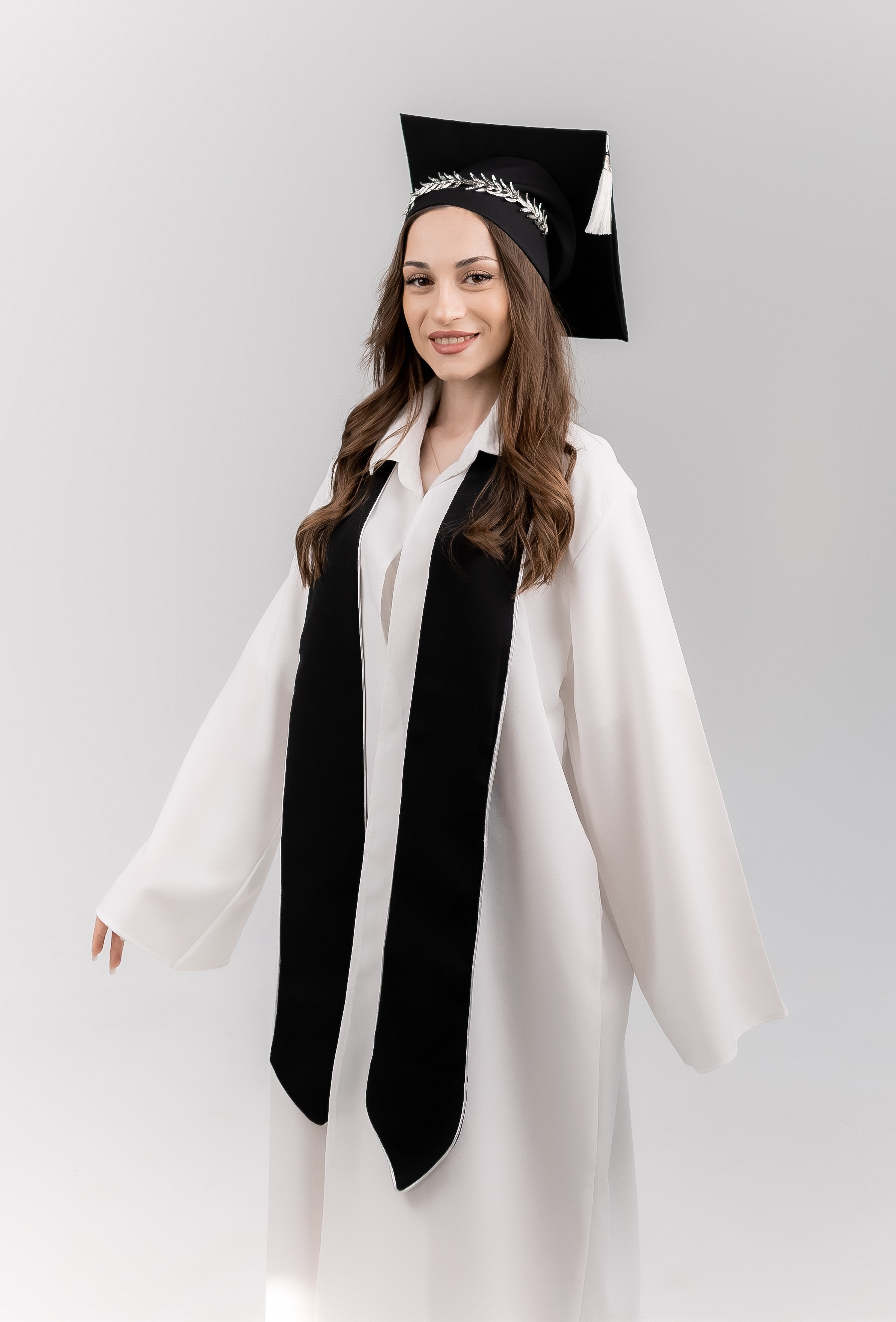 Premium mezun xalati, qara mezun geyimi, ag mezun libasi, qirmizi sarfli mezun paltari, mezun aksesuarlar, mezun papaqlari, mezun lentleri, mezun hediyyeleri, mezun fotosessiya geyimleri, mezun cekilisi ucun geyimler, mezun tedbirleri ucun aksesuarlar, mezun geyimlerinin icare ve satisi, premium mezun libaslari, mezun geyimleri online sifaris, mezun geyimleri Bakida, mezun geyimleri qiymetleri, mezun geyimleri modelleri, Mezun cekilisi, mezun fotosessiyasi, mezun cekilisi ucun geyimler, mezun mantiyasi cekilisi, mezun fotosessiya ideyalari, mezun gunu fotosessiya, mezun xatireleri, mezun papaqlari ile fotosessiya, mezun lentleri ile cekilis, ferdi mezun fotosessiyasi, qrup mezun cekilisi, mezun fotosessiya mekani, mezun ucun ideal cekilis fonlari, mezun fotosessiya aksesuarlari, mezun albomu sekilleri, mezun cekilisi poza ideyalari, universitet mezun fotosessiyasi, kollektiv mezun fotosessiyasi, mezun xalatlari ile cekilis, mezun mantiyasi fotosessiyasi, mezun geyimleri ile professional cekilis, mezun tebrik fotosessiyasi, en yeni mezun cekilis trendləri, mezun fotosessiya xidmetleri, premium mezun cekilisi, mezun cekilisi ucun dekorlar, mezun fotosessiyasi aksesuarlar, mezun gunu en gozel fotolar, mezun cekilisi fotostudiya, bakida mezun fotosessiyasi, xaricde mezun cekilisi, mezun gunune ozel cekilis,Məzun mantiyaları, eksklüziv məzun geyimləri, ağ və qara məzun libasları, məzun üçün xüsusi şarf modelləri, məzun papağı və aksesuarları, fərdi dizayn məzun geyimləri, məzun tədbiri üçün ən yaxşı seçimlər, məzun fotosessiyası üçün ideal libaslar, məzun mərasimi geyimləri, keyfiyyətli məzun mantiyası, rahat və şık məzun geyimləri, məzun üçün lent və tac modelləri, məzun simvolik medalları, icarəyə verilən məzun libasları, məzun geyimlərinin sərfəli qiymətləri, onlayn məzun geyimi sifarişi, məzun paltarı mağazası, dəbli məzun geyimləri, premium məzun mantiyalarının satışı, universitet məzunları üçün mantiyalar, kollektiv məzun geyimləri, məktəb məzunları üçün geyimlər, diplom mərasimi üçün geyimlər, fərqli rəngdə məzun libasları, ən yeni məzun geyimləri, rahat və premium məzun geyimi seçimləri, Bakıda məzun geyimi mağazası, məzun üçün ən yaxşı libaslar, məzun dünyası, mezun dunyasi, mezun geyimleri