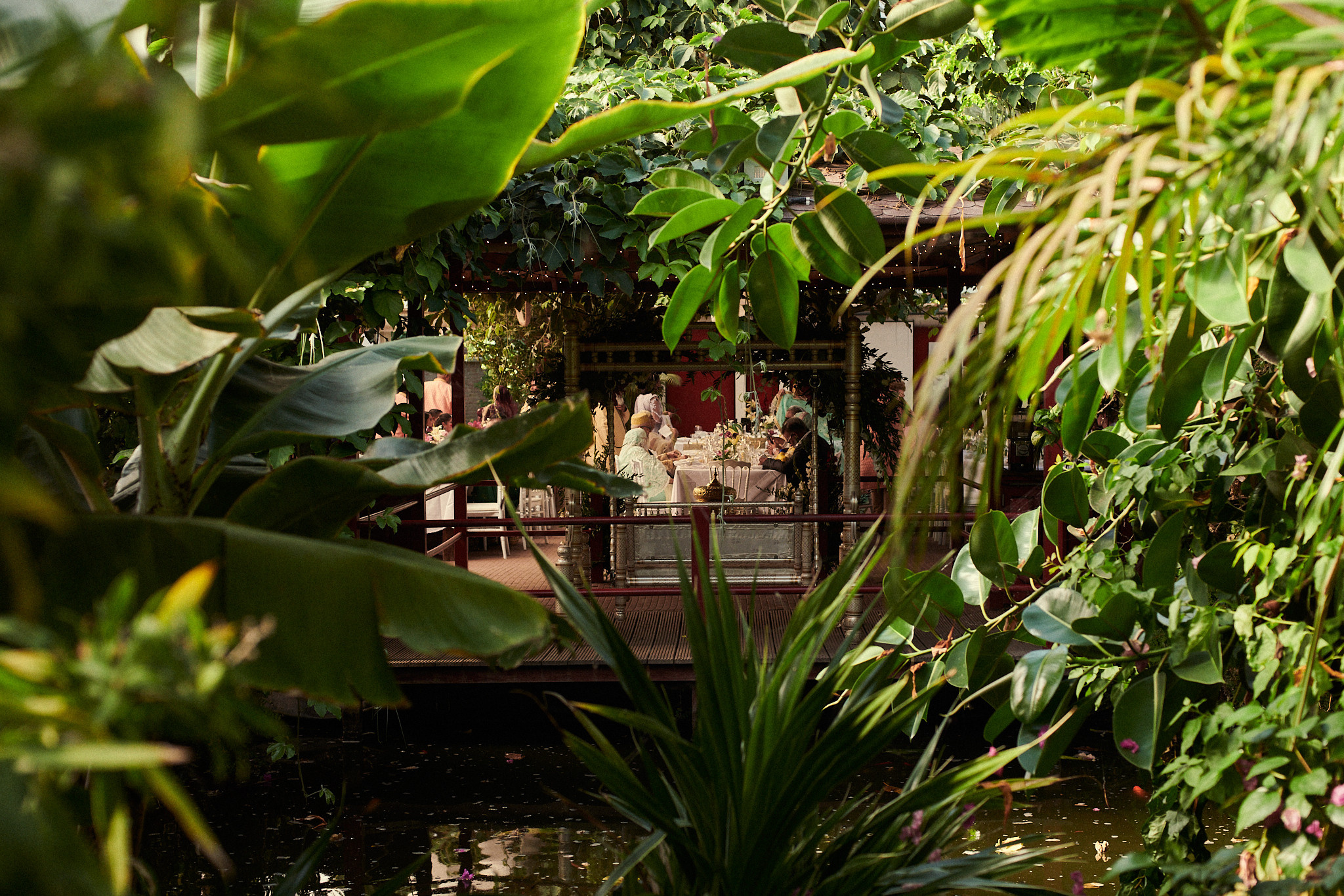 Indian wedding in Amsterdam. Portrait and Wedding Photographer Brussels & Amsterdam