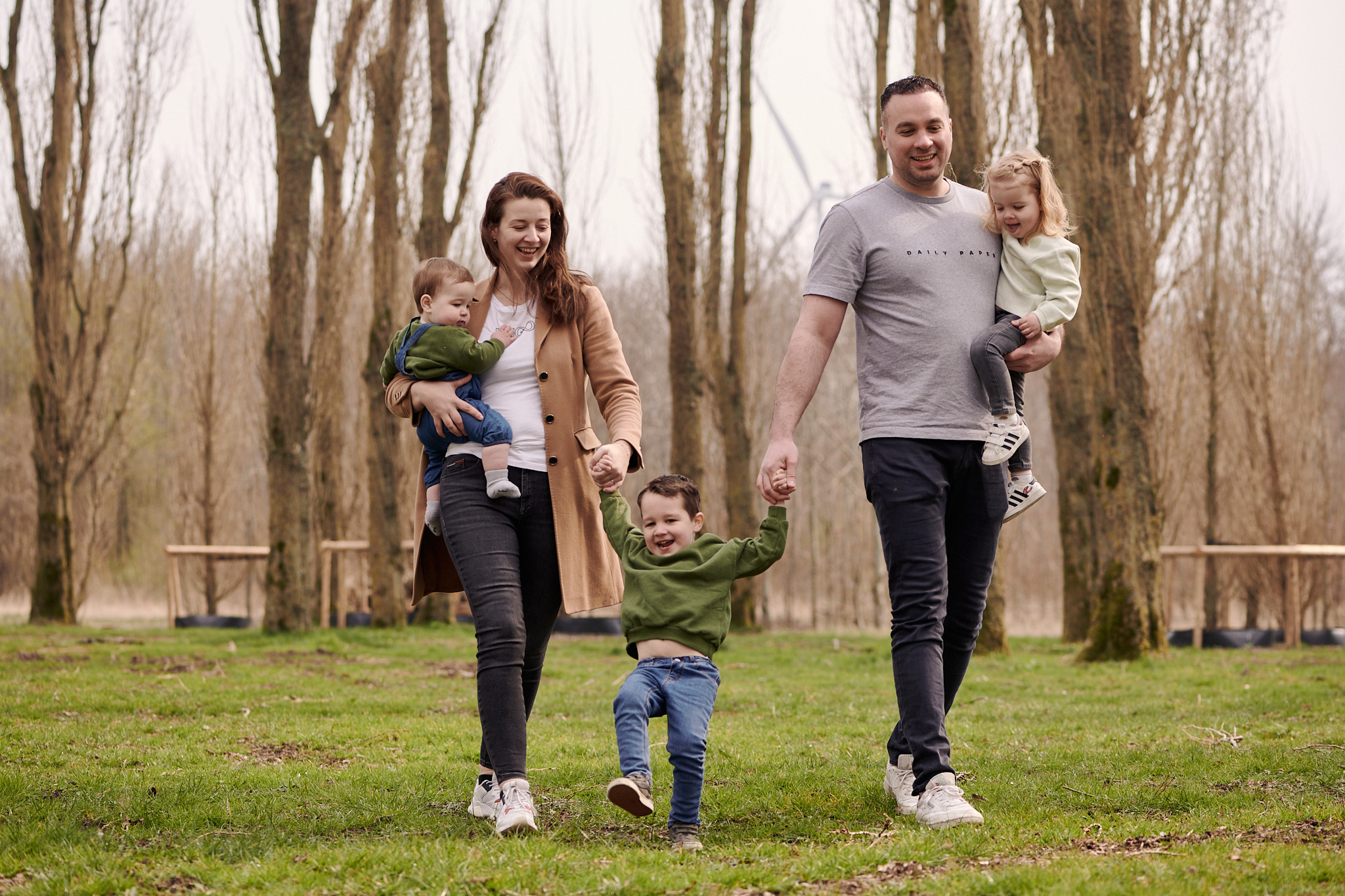 Family photosession in the park. Portrait and Wedding Photographer Brussels & Amsterdam