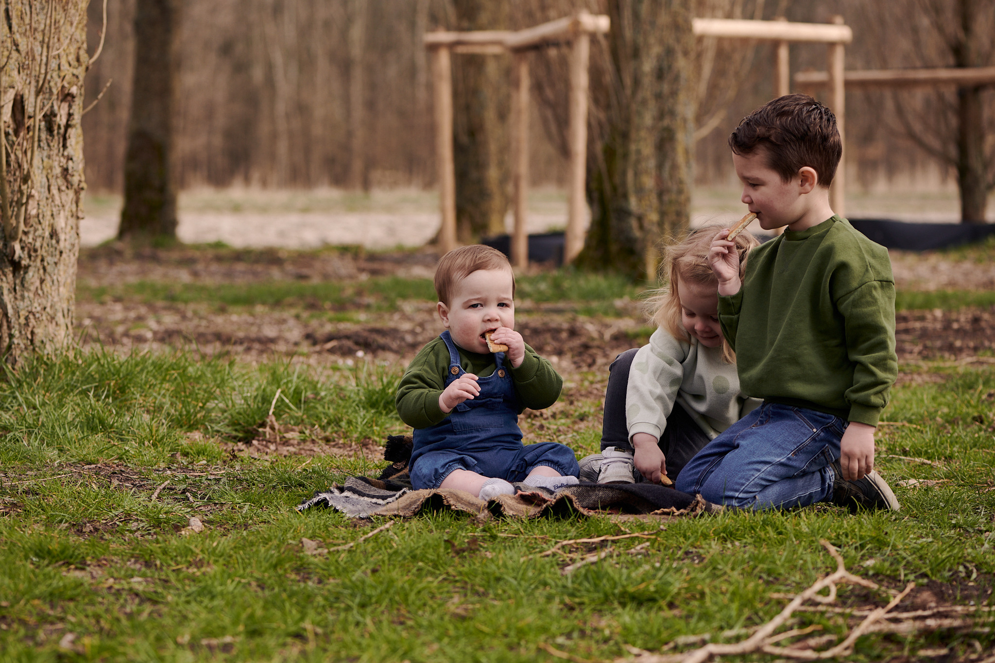 Family photosession in the park. Portrait and Wedding Photographer Brussels & Amsterdam