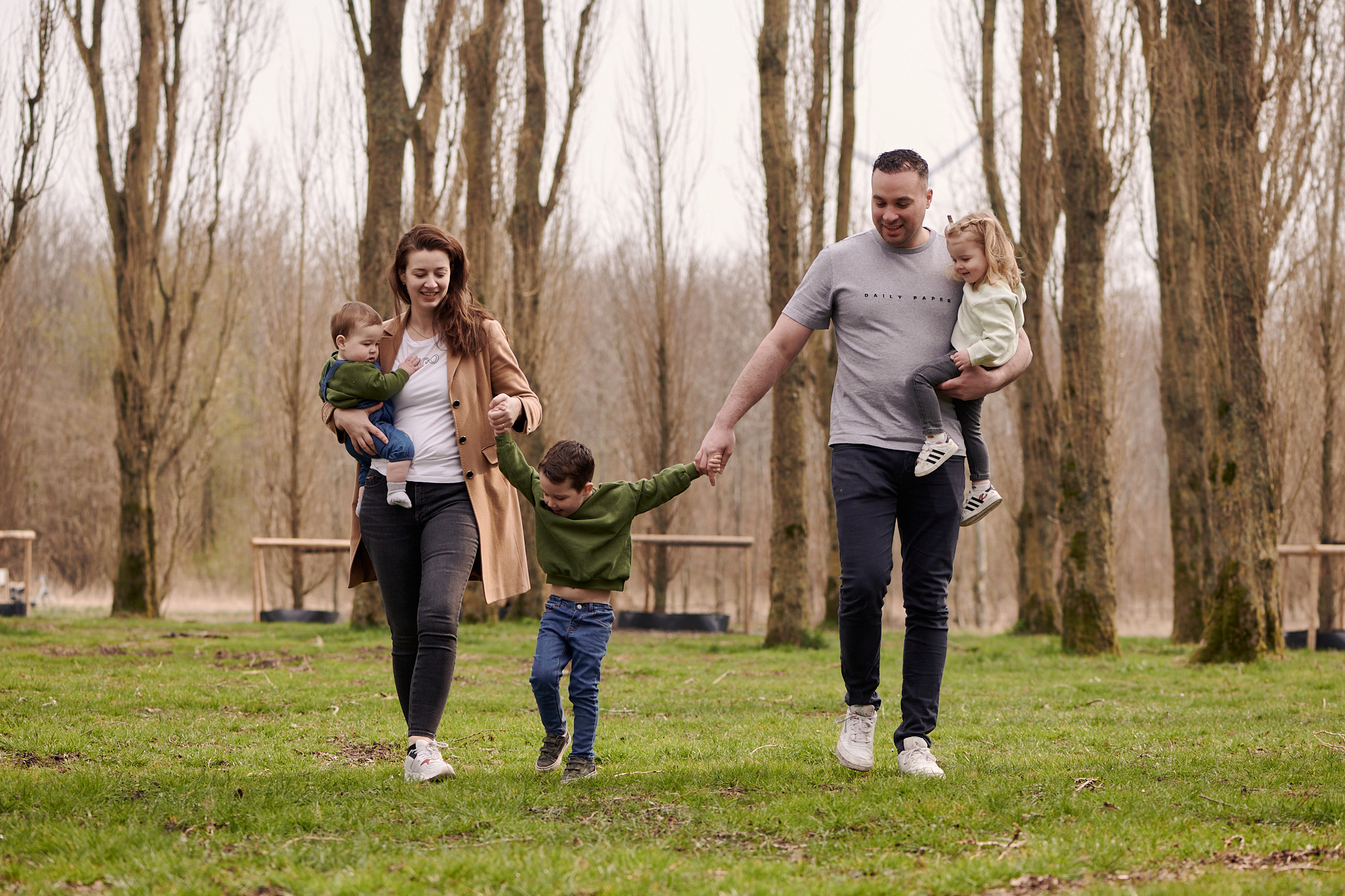 Family photosession in the park. Portrait and Wedding Photographer Brussels & Amsterdam