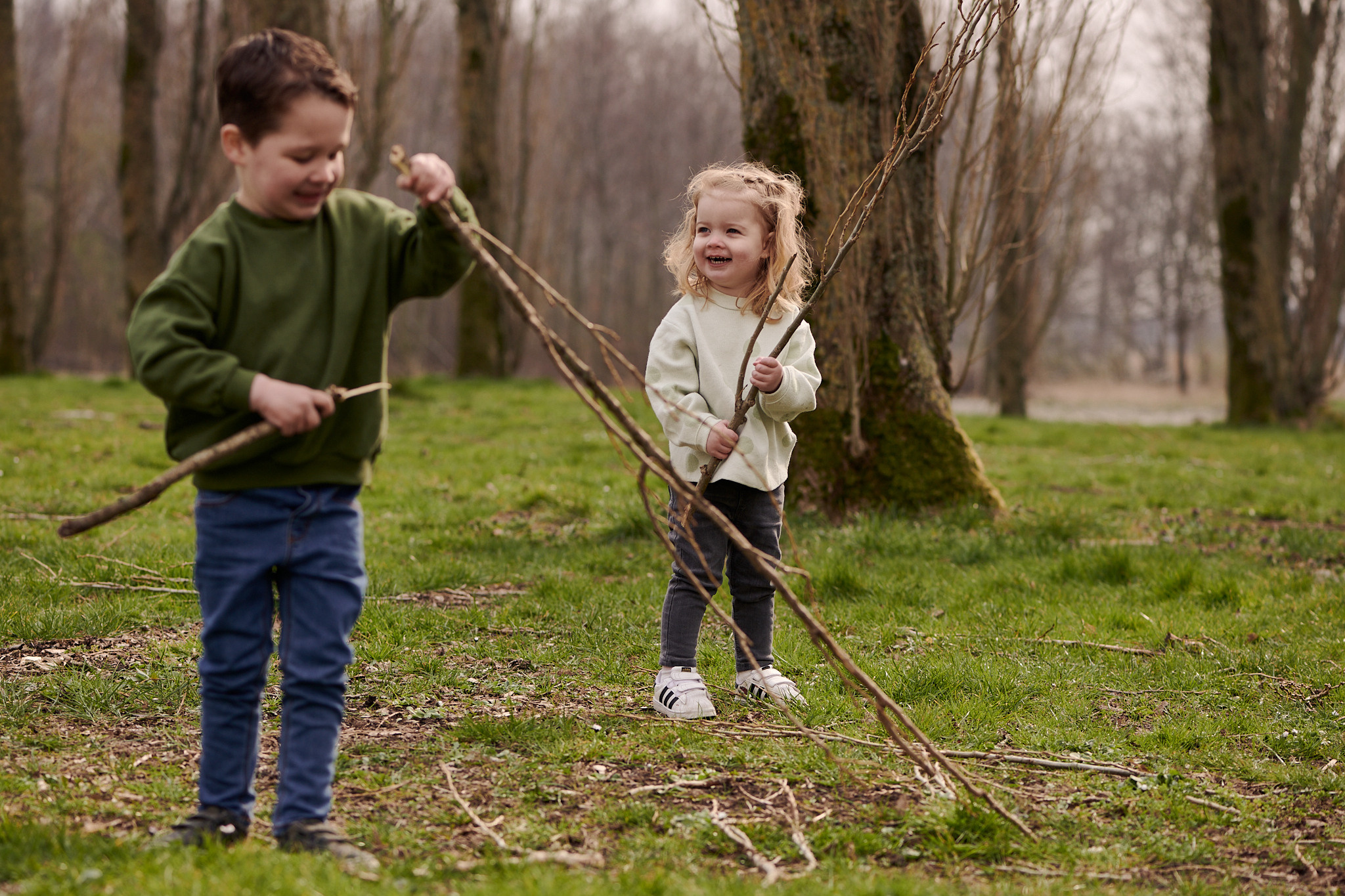 Family photosession in the park. Portrait and Wedding Photographer Brussels & Amsterdam
