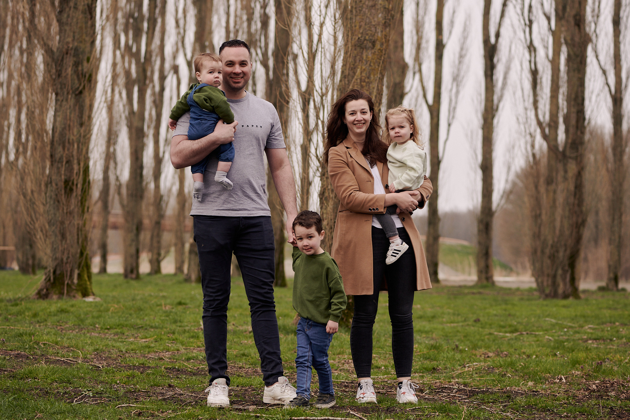 Family photosession in the park. Portrait and Wedding Photographer Brussels & Amsterdam