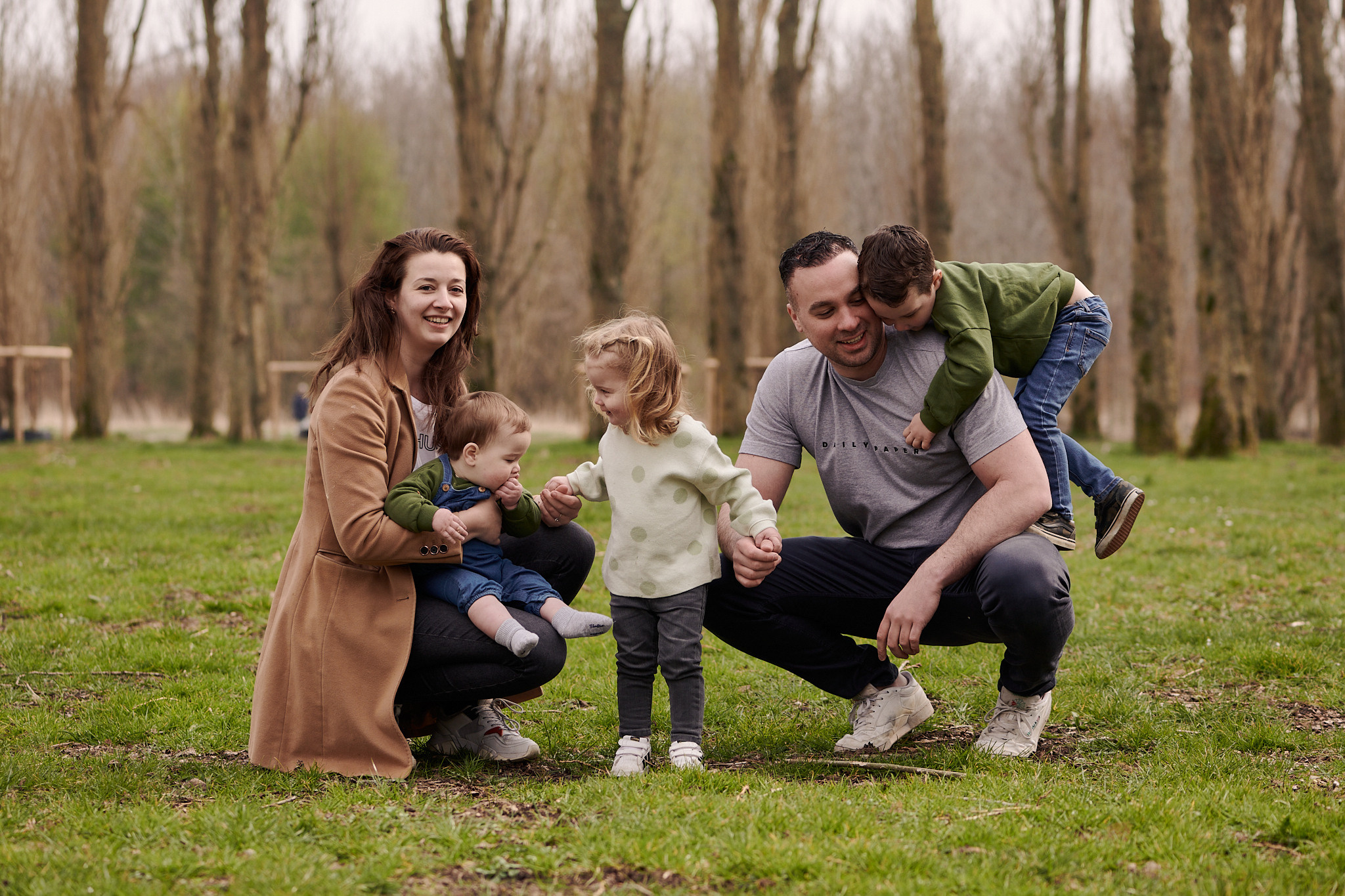 Family photosession in the park. Portrait and Wedding Photographer Brussels & Amsterdam