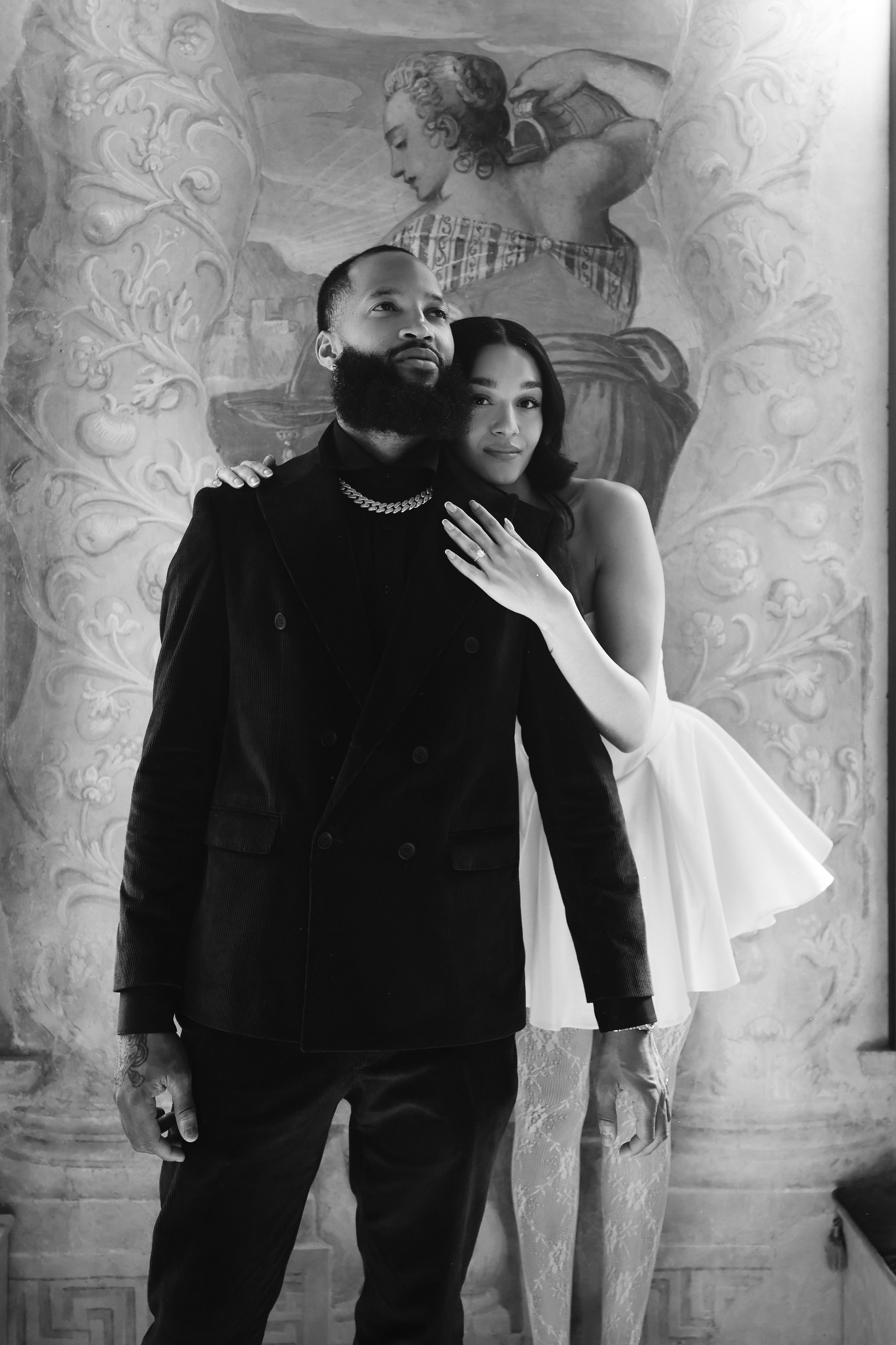 Stylish newlyweds celebrating wedding in Tuscany villa