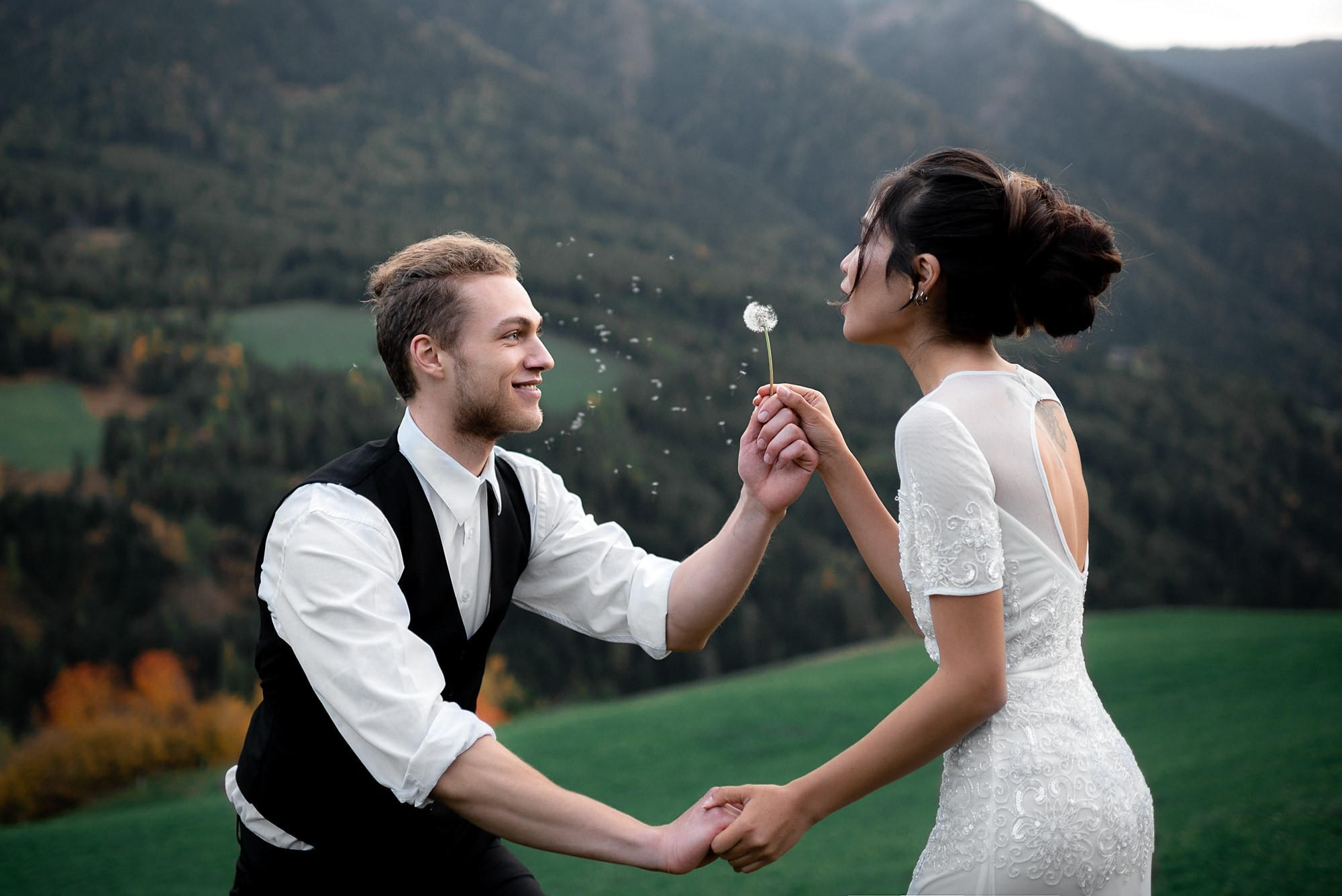 Portfolio of wedding photographer in Toronto — Alex Po. Alex Po — Wedding photographer in Toronto