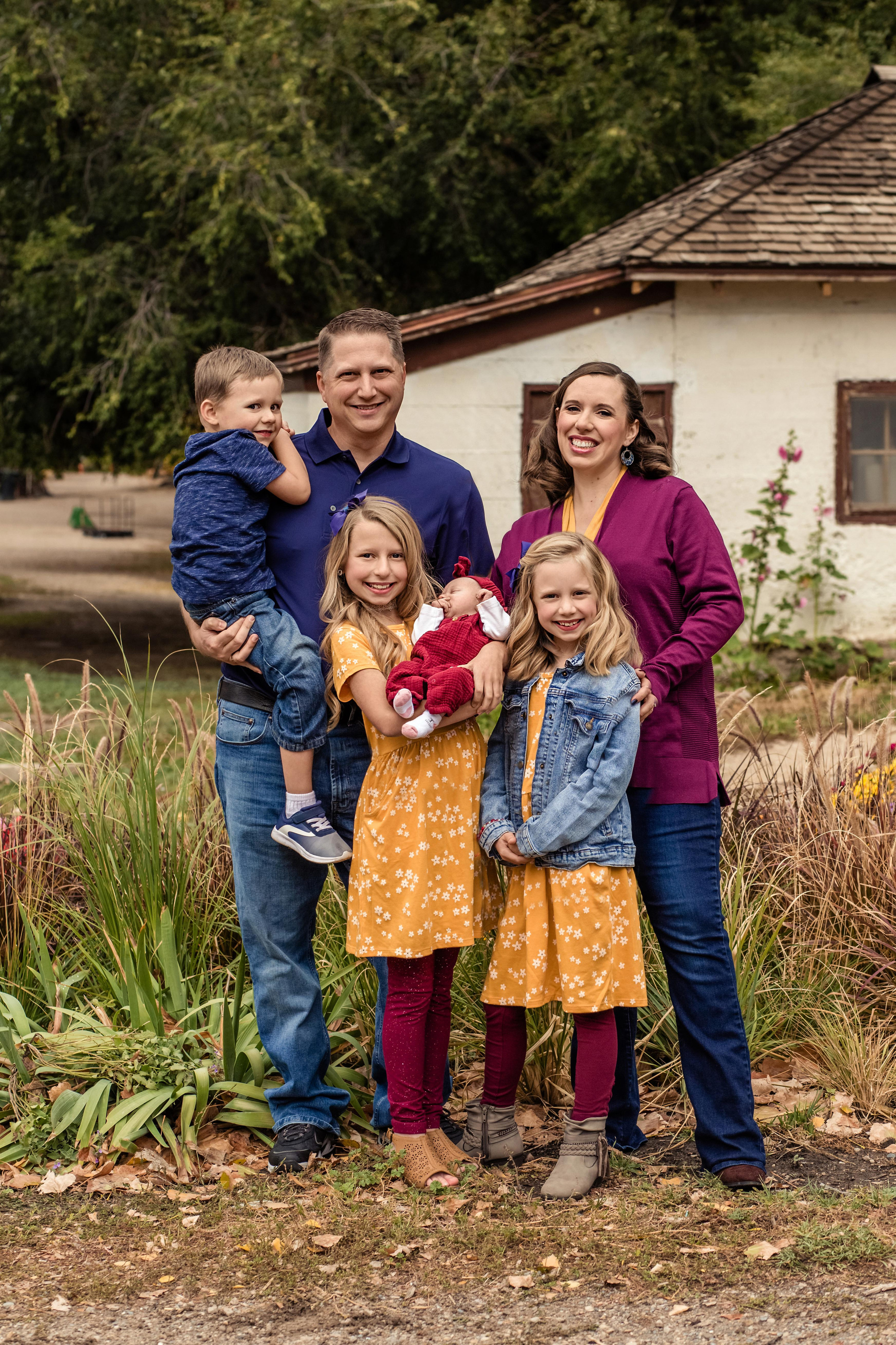 Nike. Wedding photographer Utah. Weddings, Families, Portraits