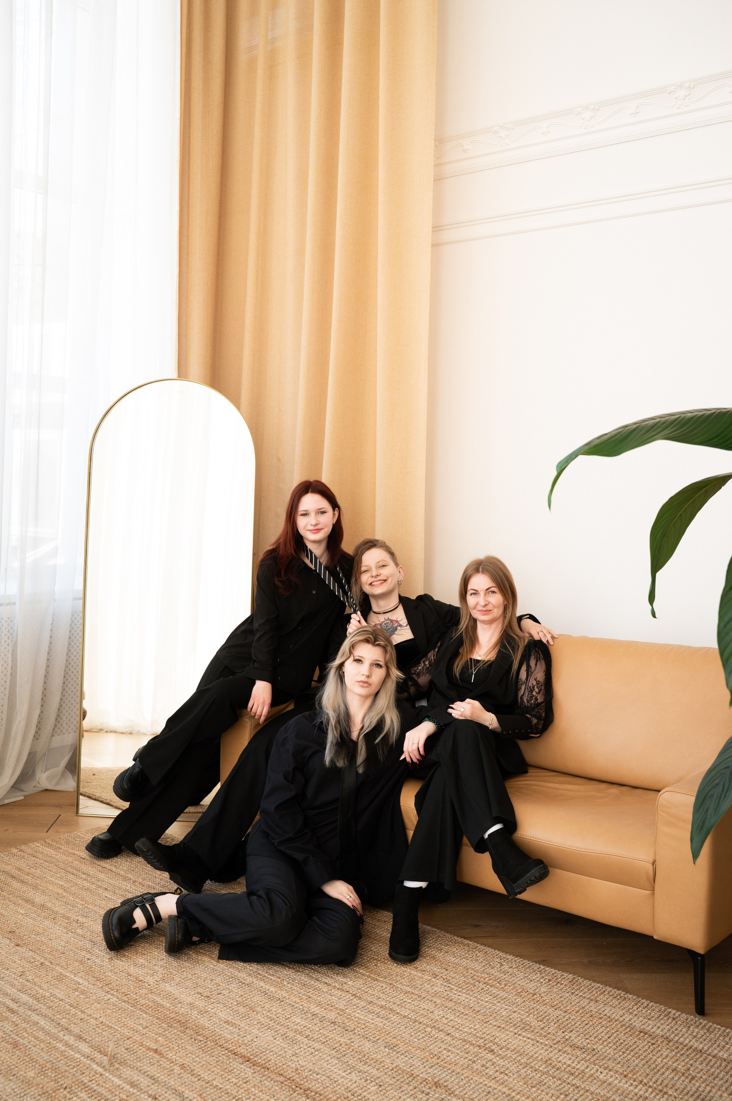 3 сестри і донька. Сімейний та весільний фотограф Анастасія Дмитренко
