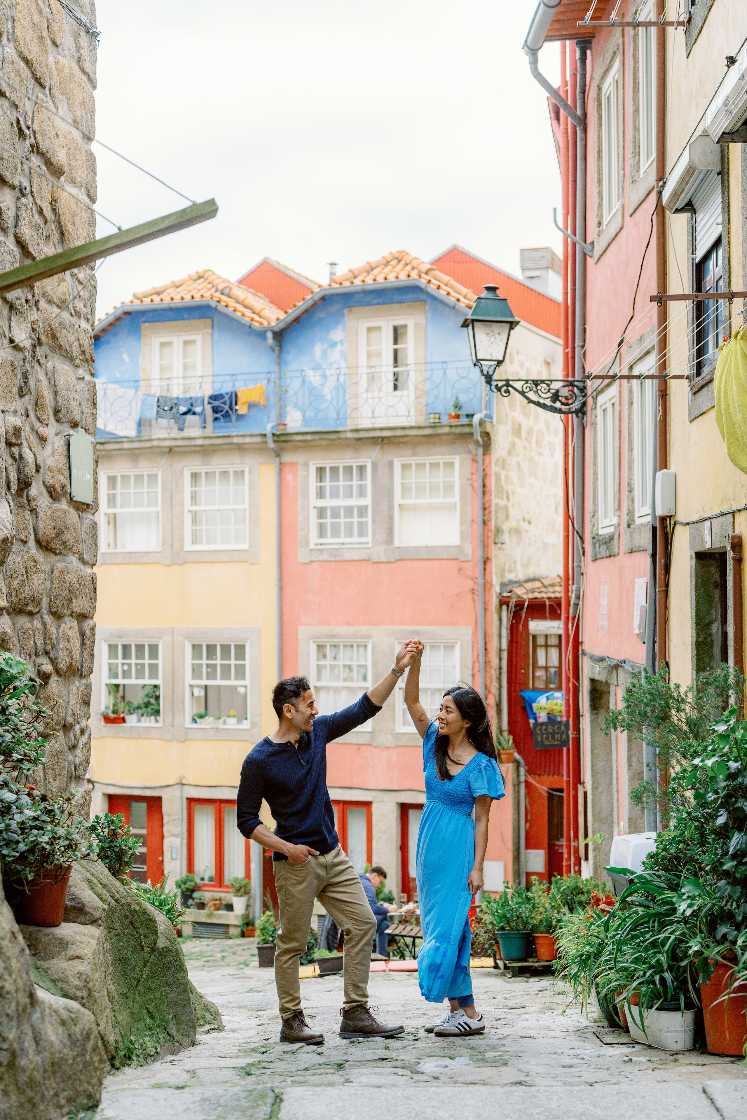 Michele & Darar in Porto. Porto Travel Photographer | Couples & Vacation Photos in Portugal — WePortugal