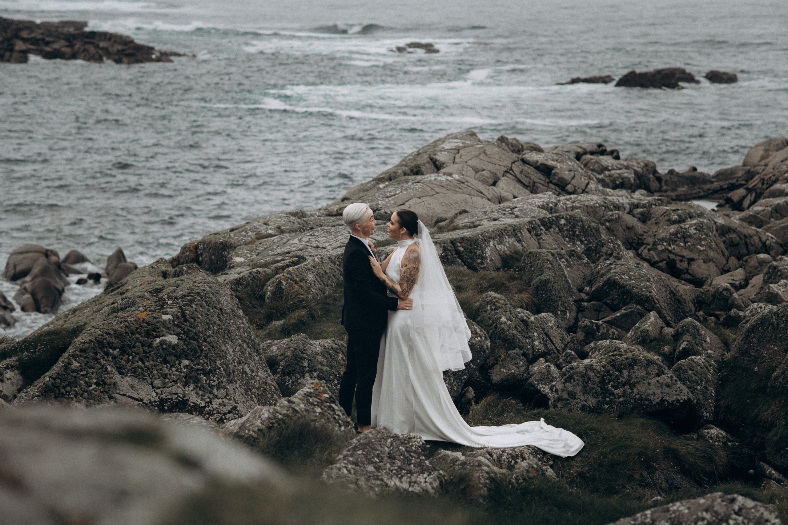 Elopement photoshoot in Ireland. Wedding & Family photographer in County Donegal and Dublin, Ireland