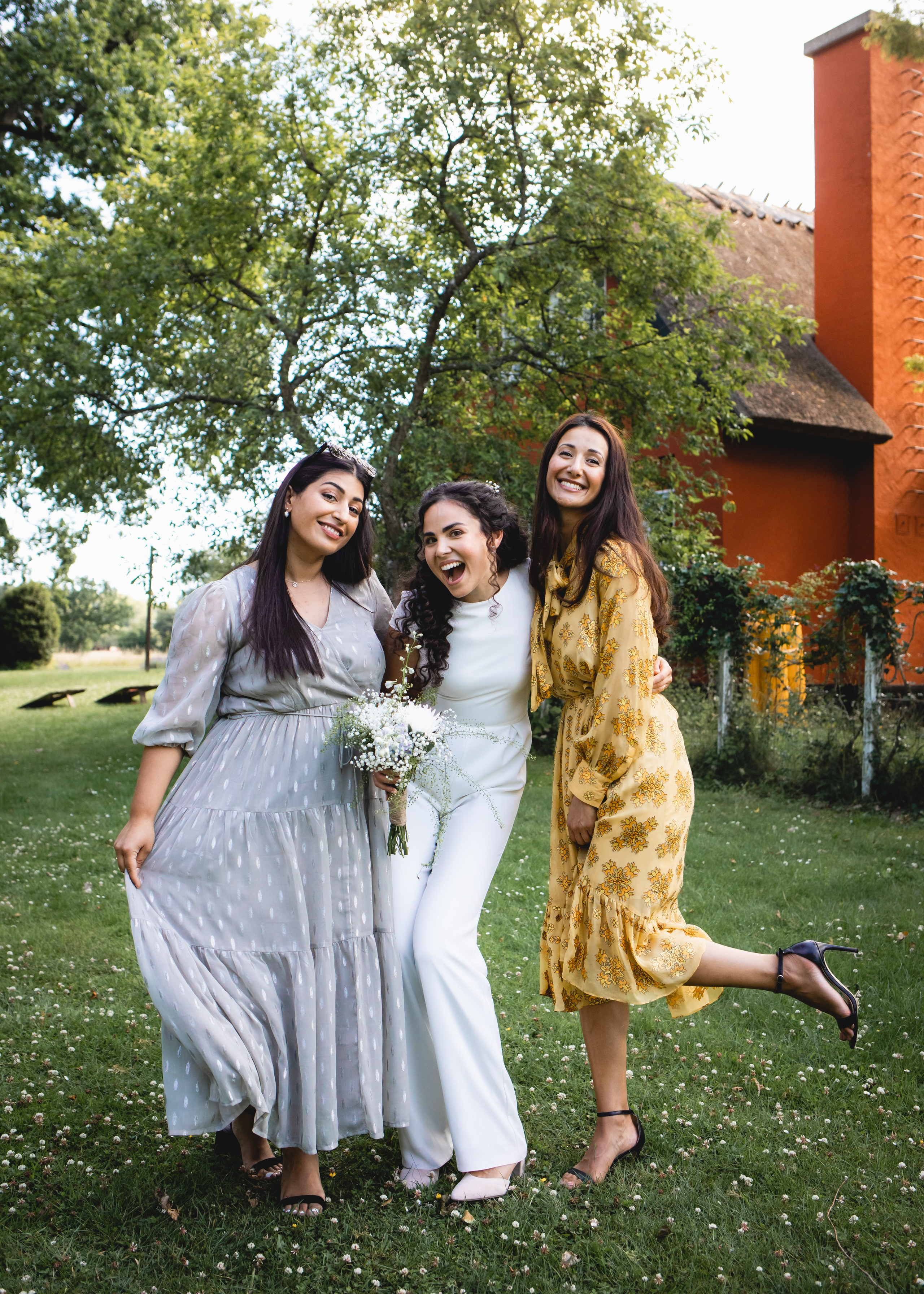 Elissa | Mads. Professional wedding photographer in Copenhagen, Denmark — Julia Byron