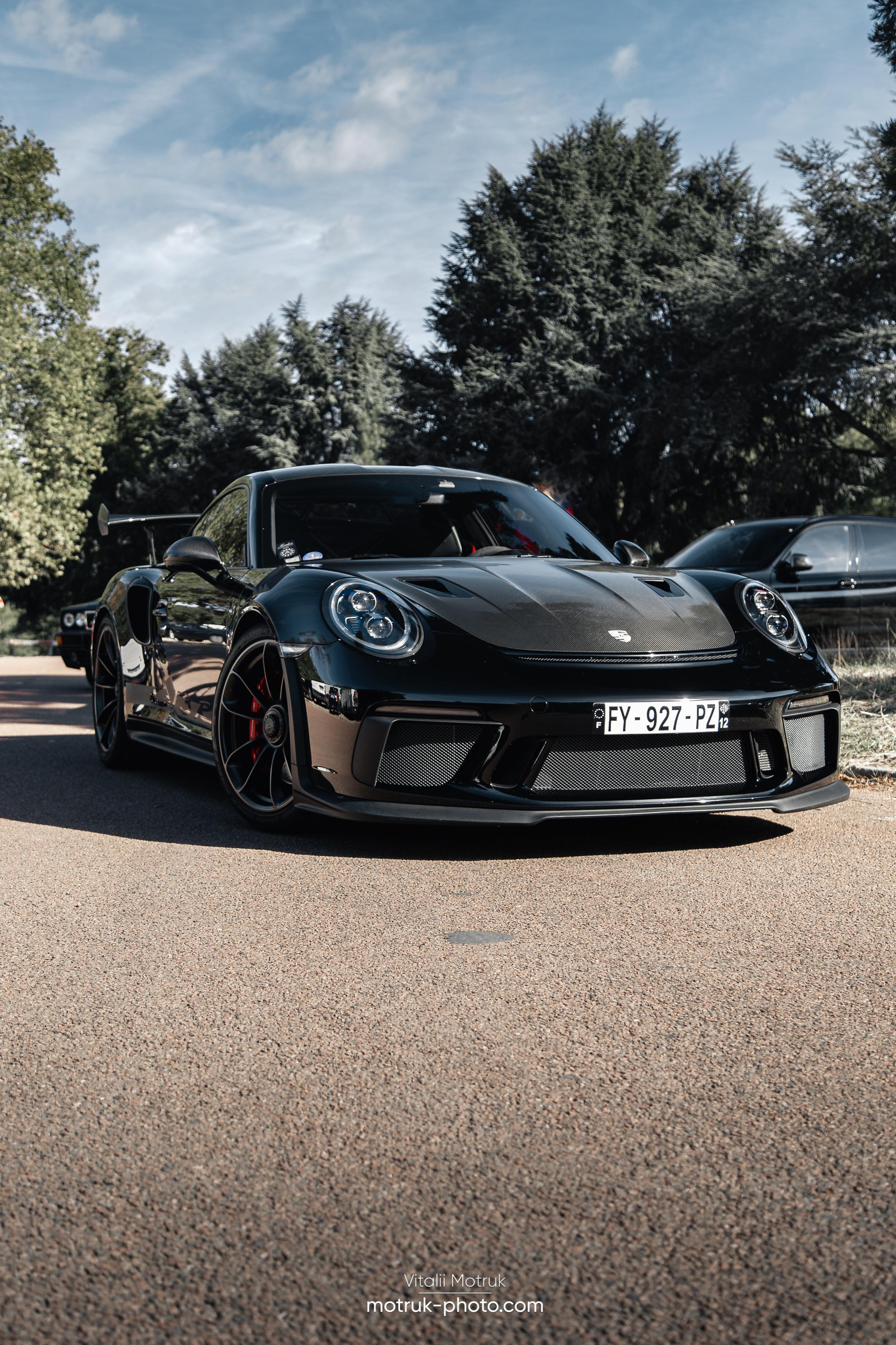 Rassemblement a l’Auteuil. Photographe de voitures à Paris — Vitalii Motruk
