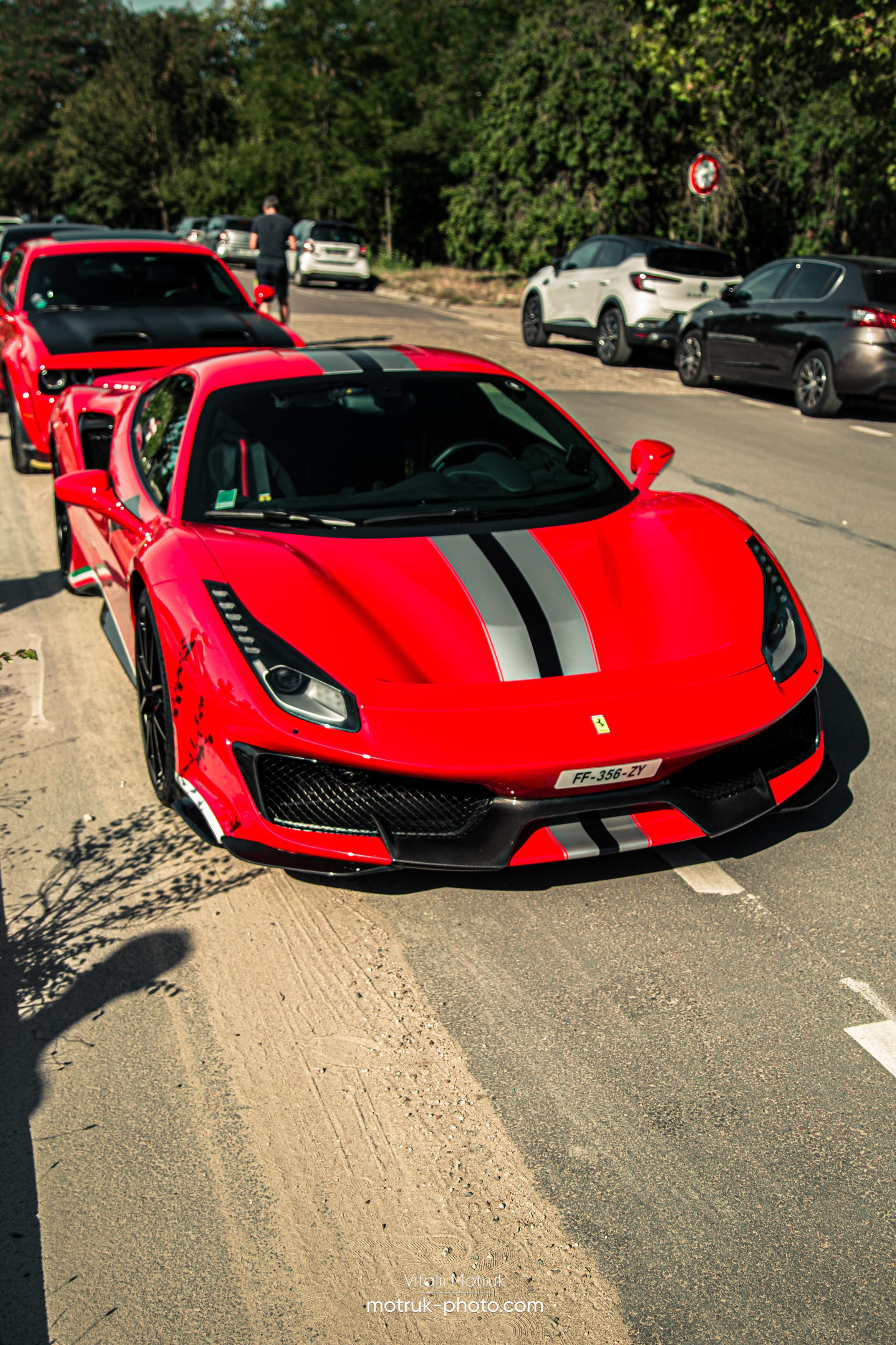 Rassemblement a l’Auteuil. Photographe de voitures à Paris — Vitalii Motruk