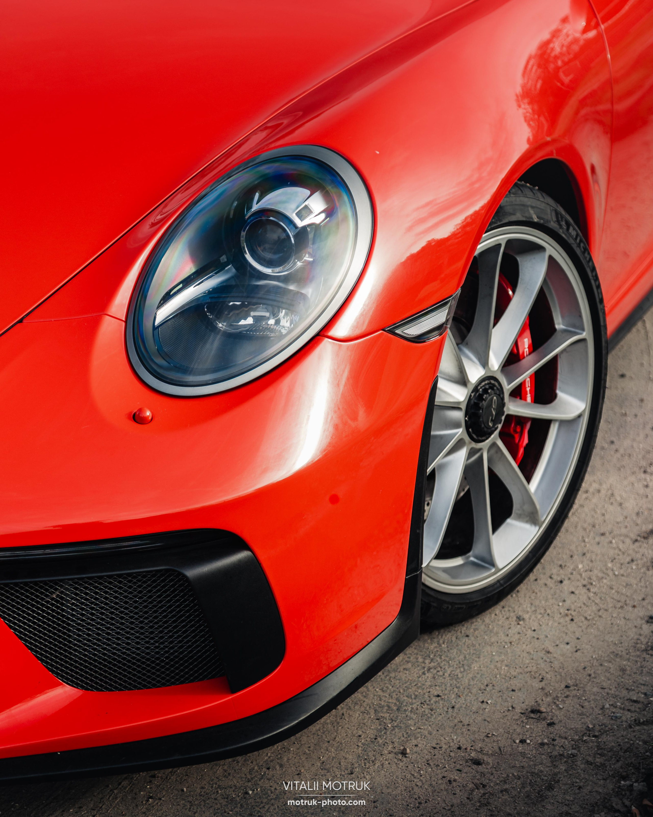 Rassamblement a l’Auteuil. Photographe de voitures à Paris — Vitalii Motruk