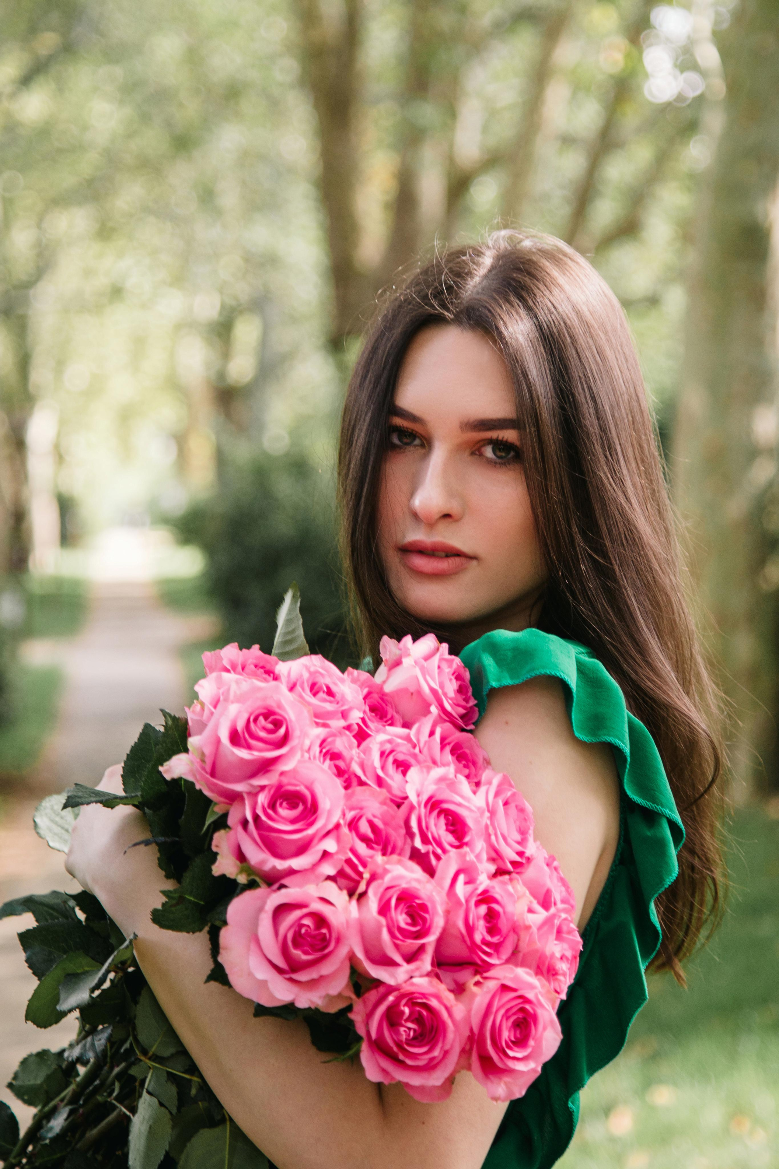 Nataliia. Photographe de voitures à Paris — Vitalii Motruk