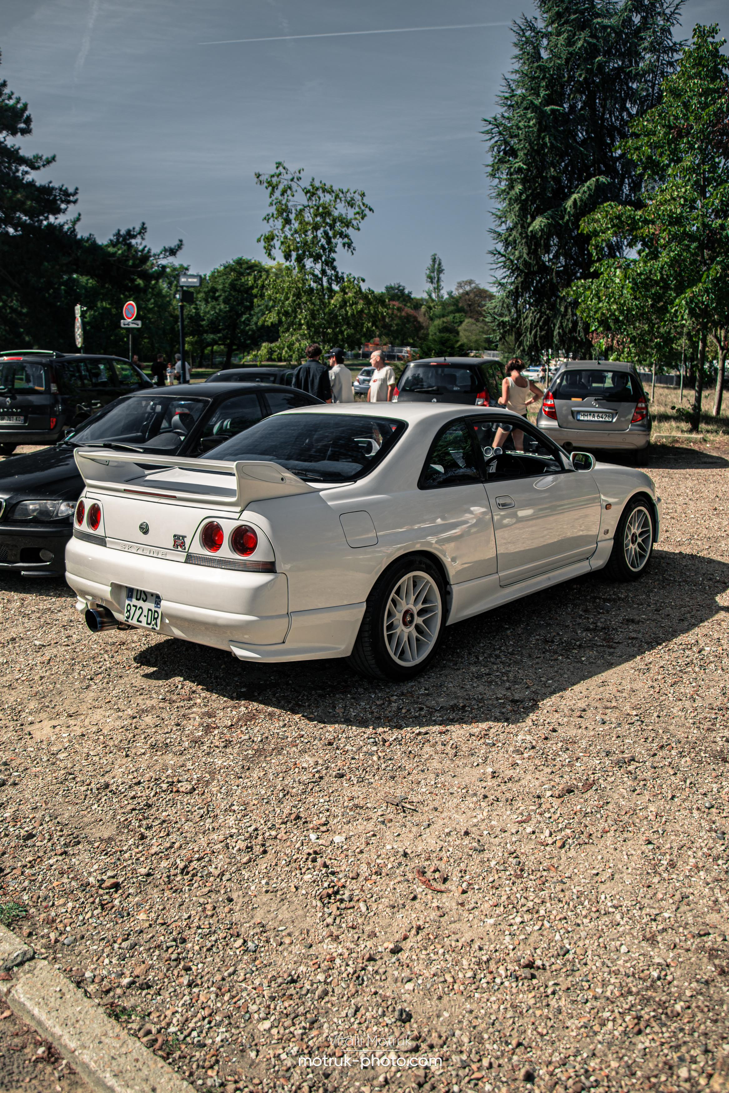 Rassemblement a l’Auteuil. Photographe de voitures à Paris — Vitalii Motruk