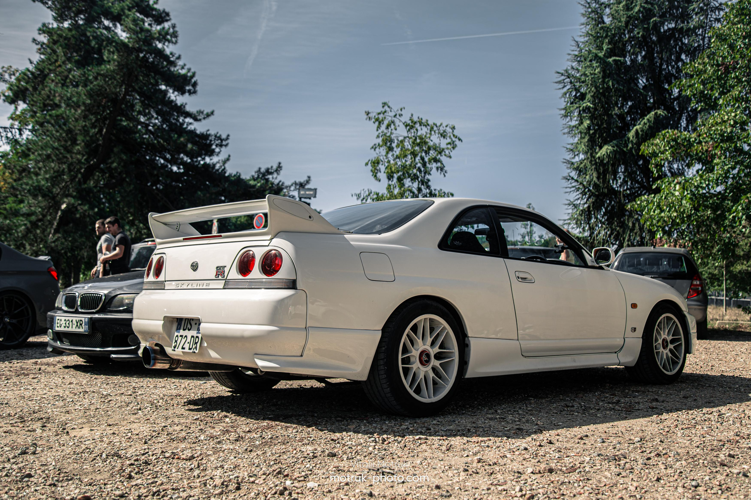 Rassemblement a l’Auteuil. Photographe de voitures à Paris — Vitalii Motruk