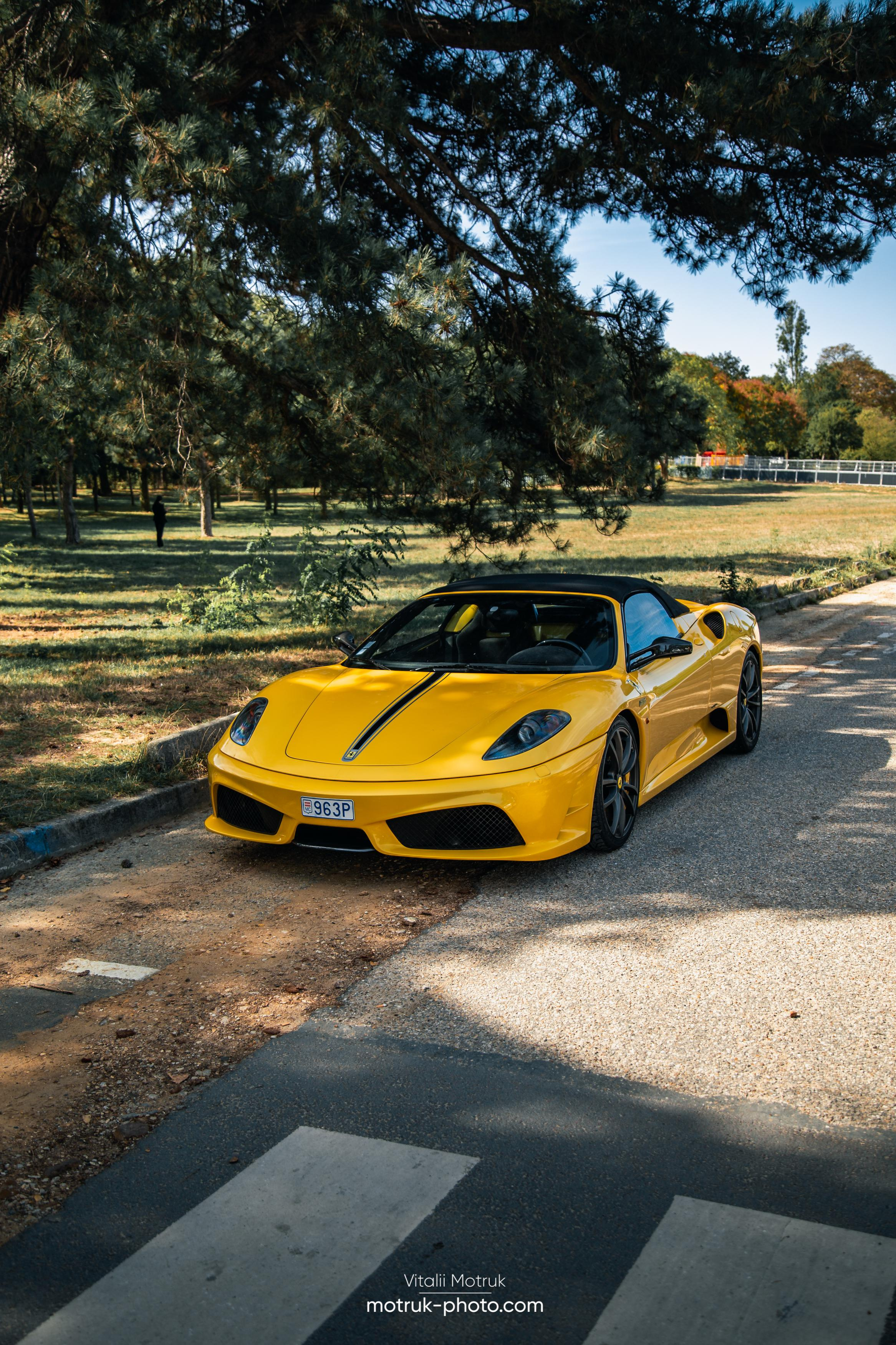 Rassemblement a l’Auteuil. Photographe de voitures à Paris — Vitalii Motruk
