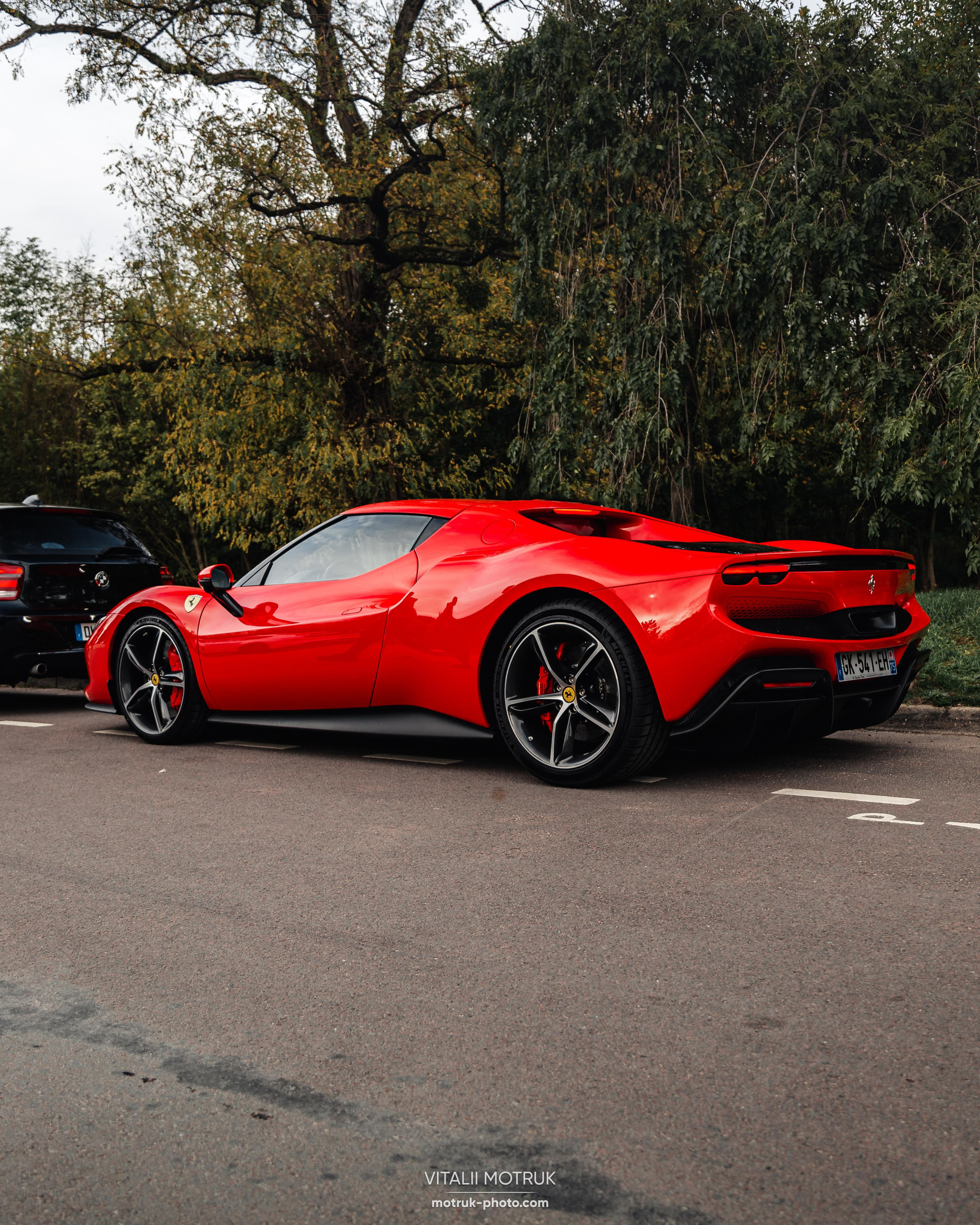 Rassamblement a l’Auteuil. Photographe de voitures à Paris — Vitalii Motruk