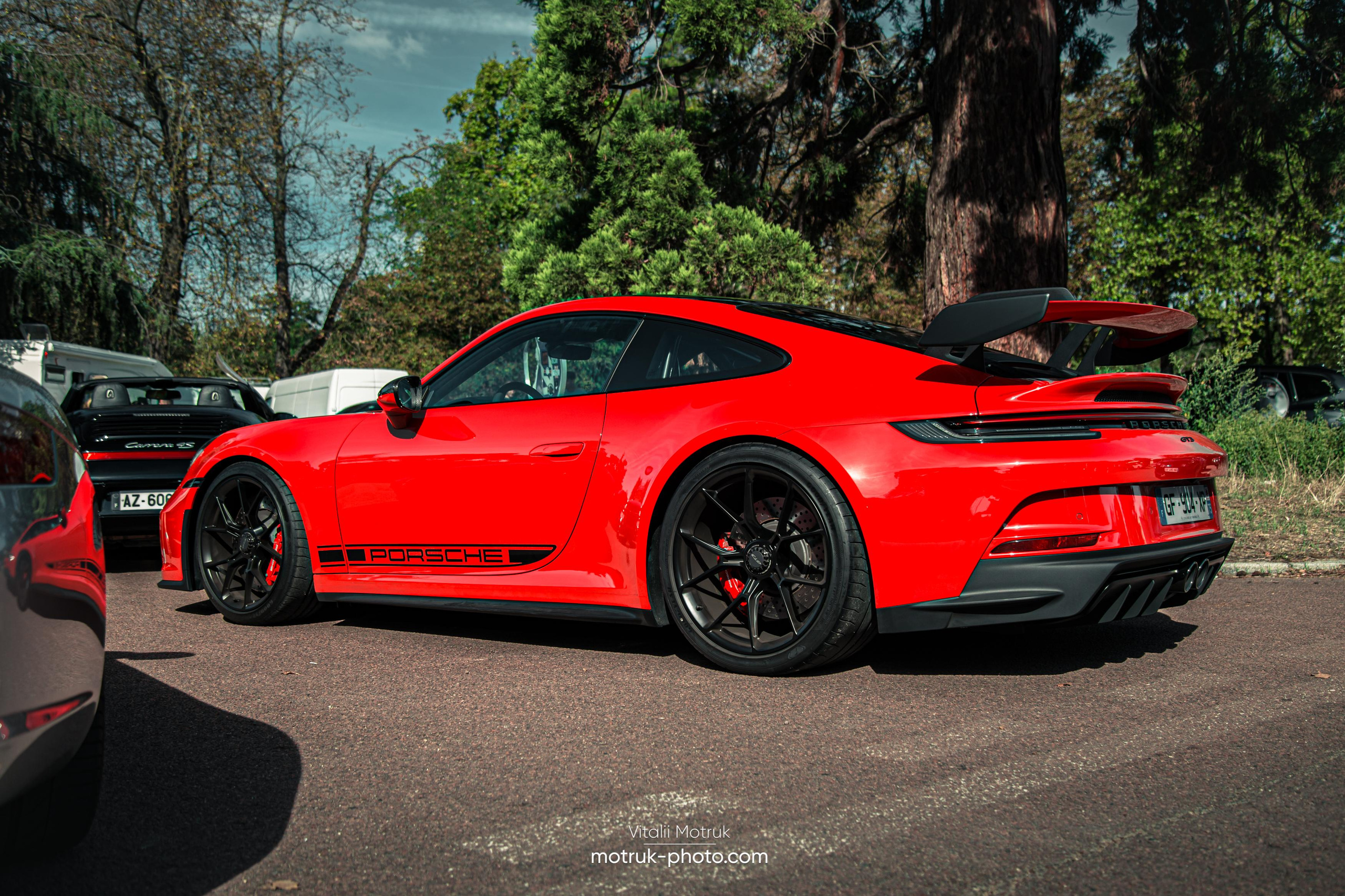 Rassemblement a l’Auteuil. Photographe de voitures à Paris — Vitalii Motruk