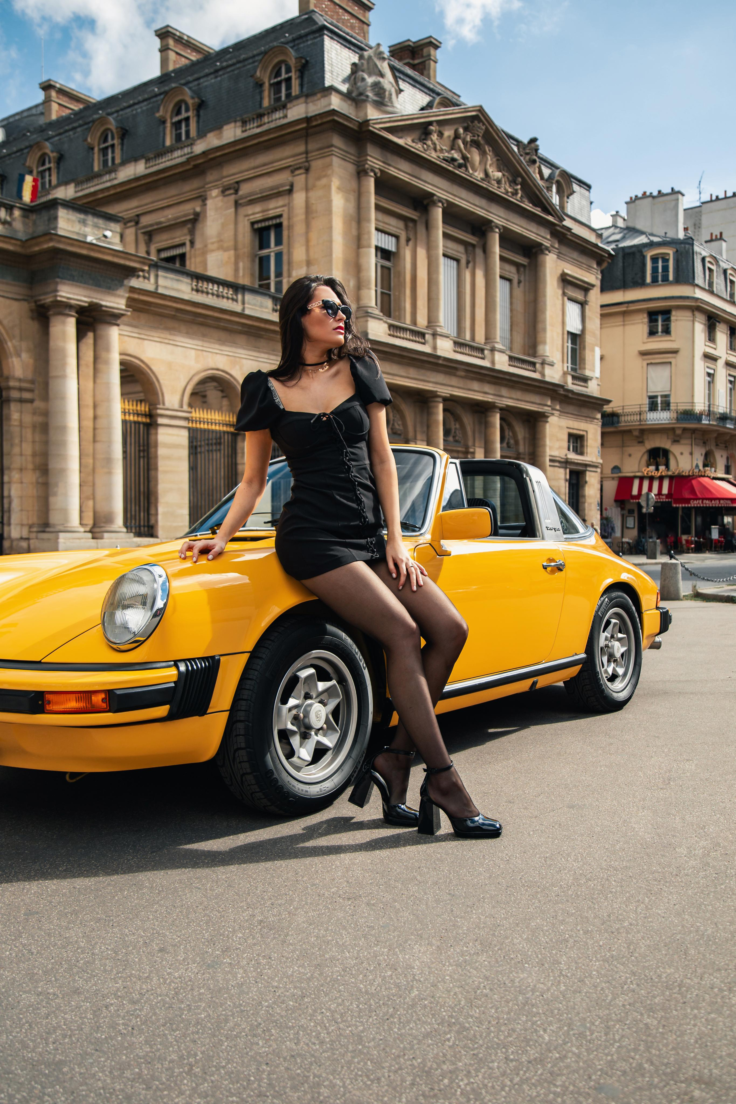 Nataliia x Porsche G-model. Photographer in Paris — Vitalii Motruk