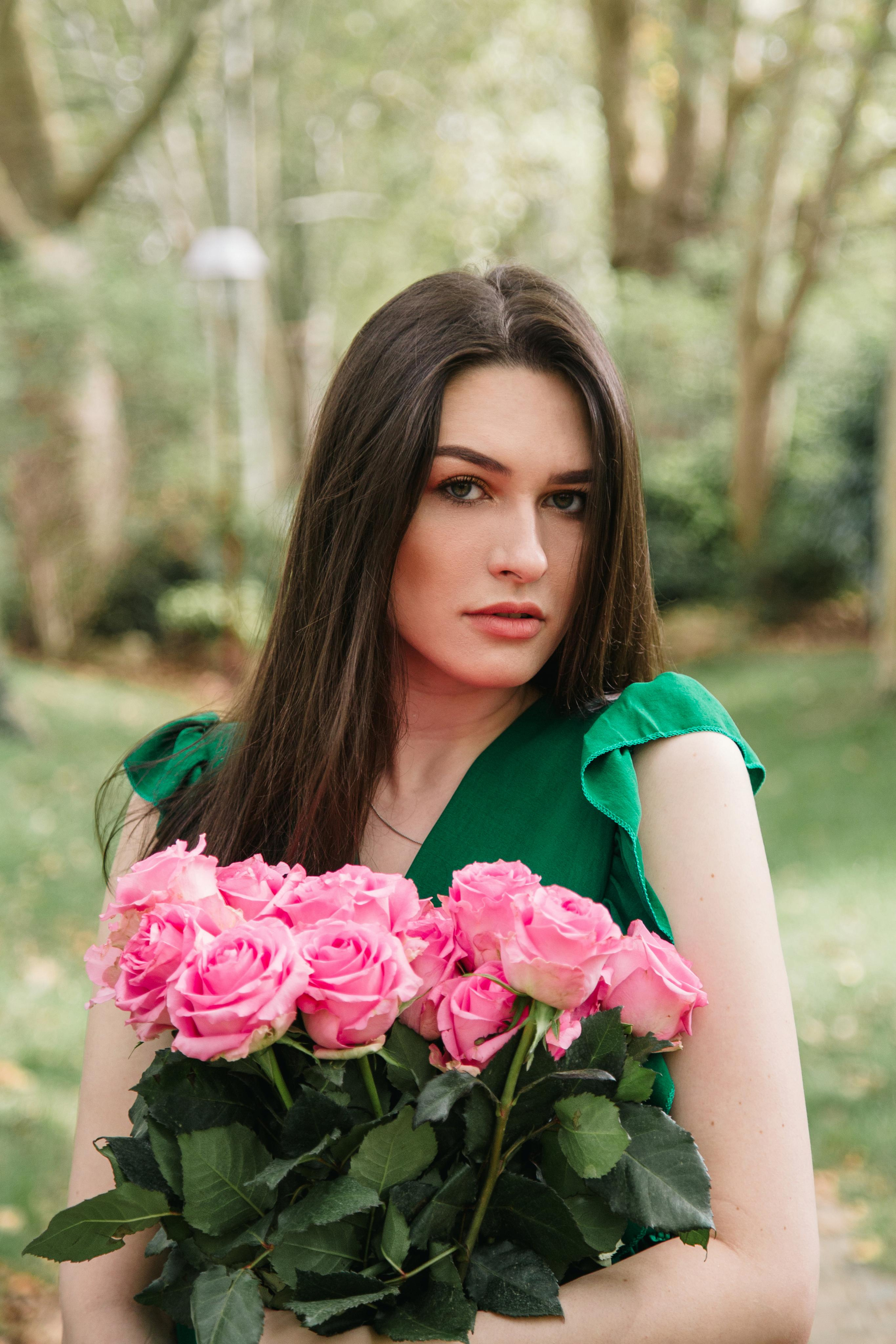 Nataliia. Photographe de voitures à Paris — Vitalii Motruk