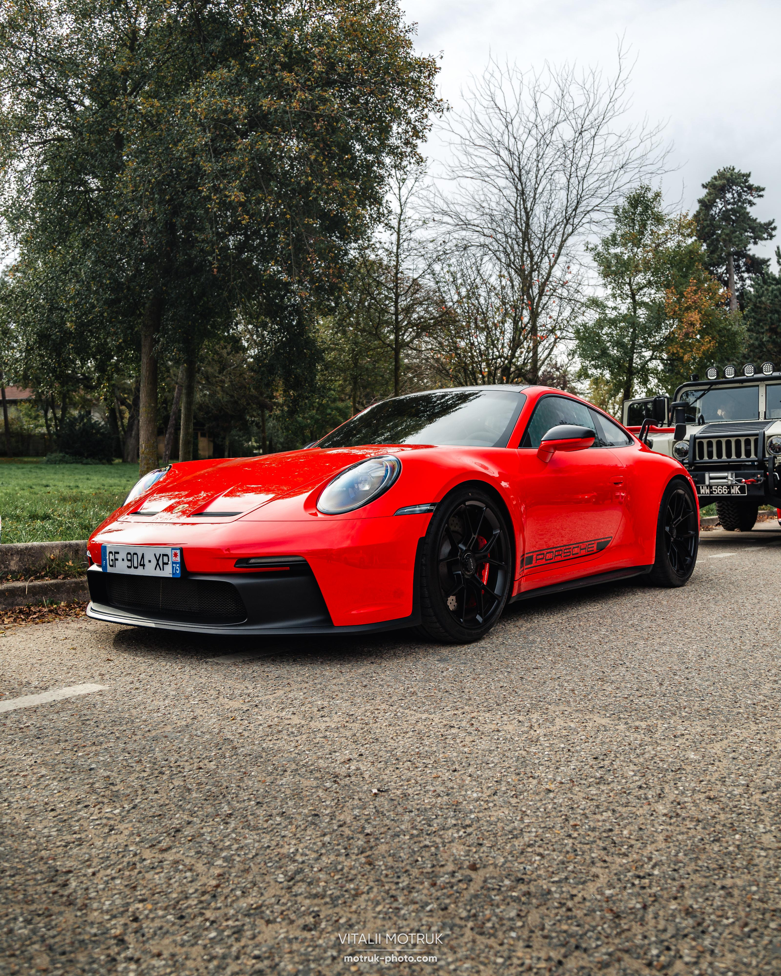 Rassamblement a l’Auteuil. Photographe de voitures à Paris — Vitalii Motruk