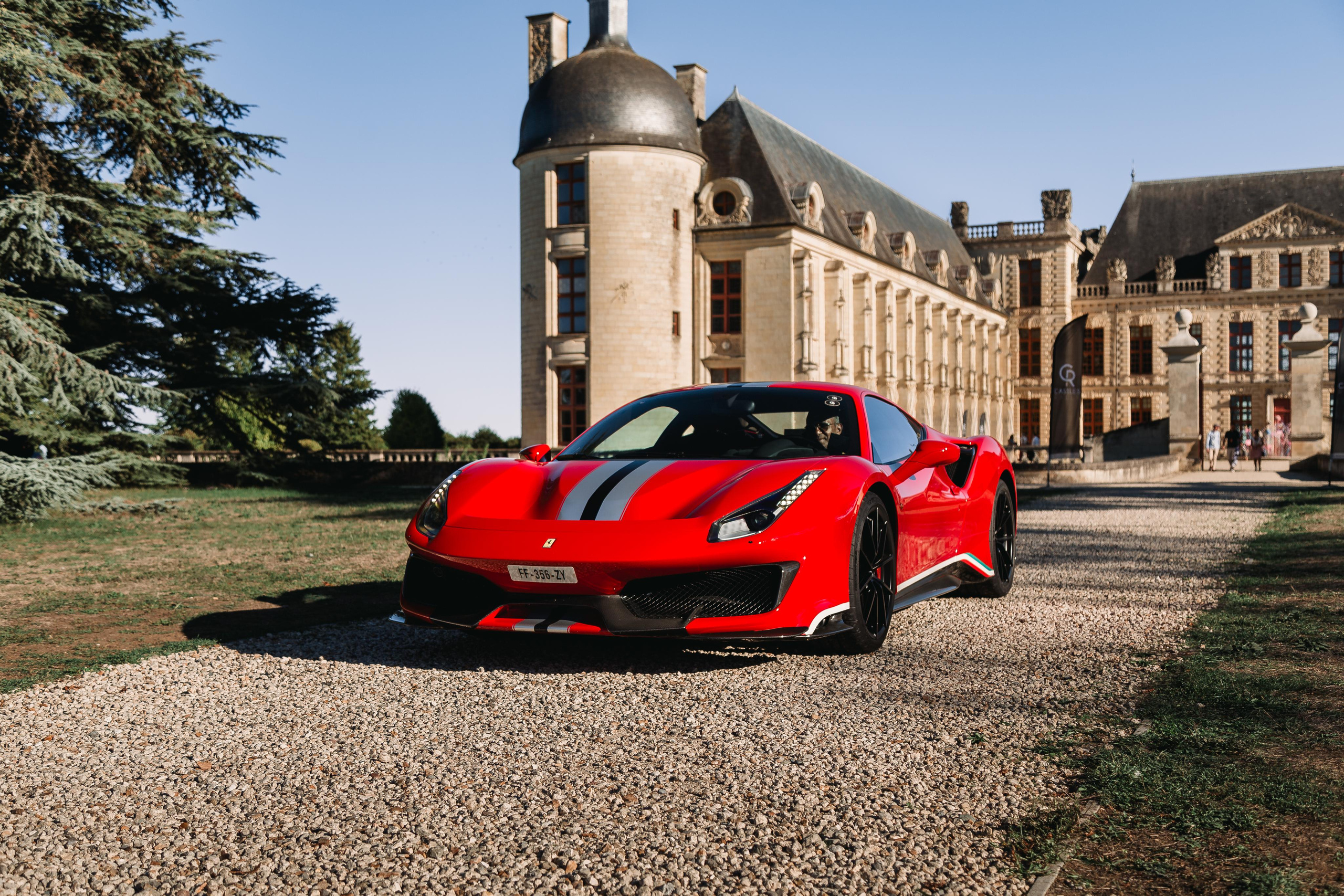 Ferrari 488 Pista. Photographer in Paris — Vitalii Motruk